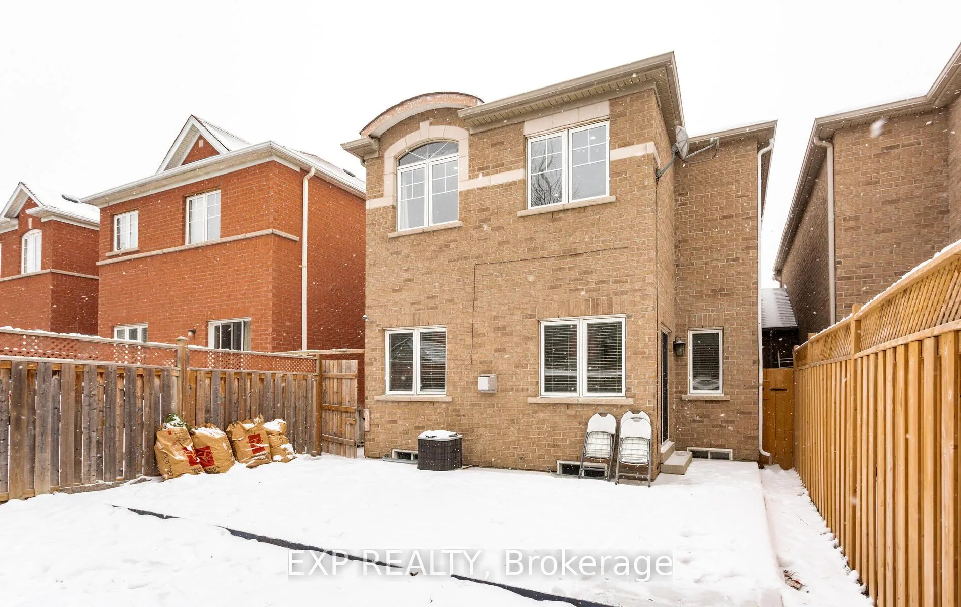 Photo 45 of 70 Grover Road, Brampton, Bram West — HOMEH