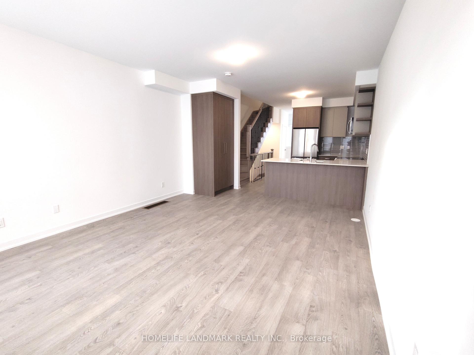 Photo 6 of 8 Deep Roots Terrace, Toronto, Englemount-Lawrence — HOMEH