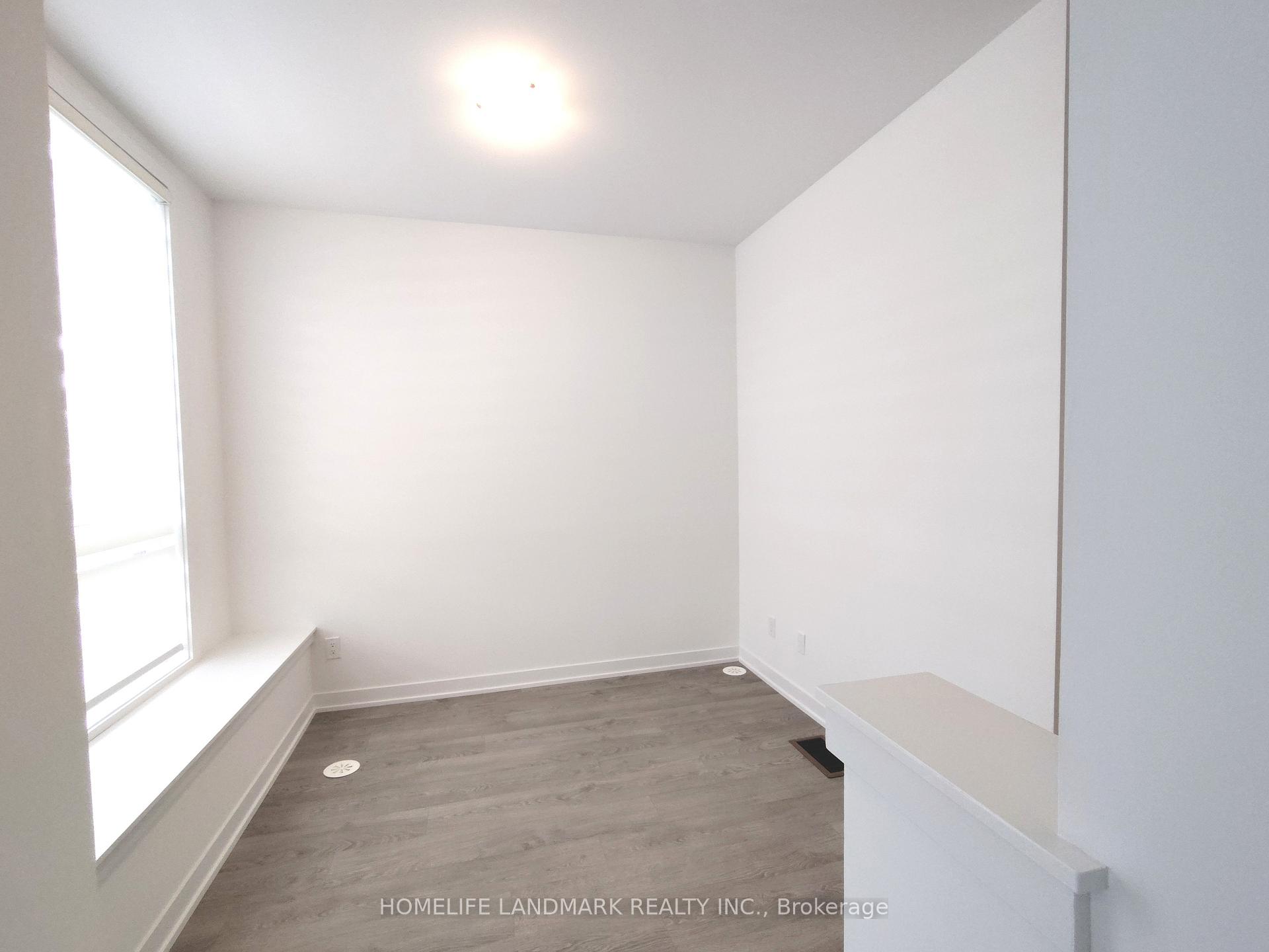 Photo 9 of 8 Deep Roots Terrace, Toronto, Englemount-Lawrence — HOMEH