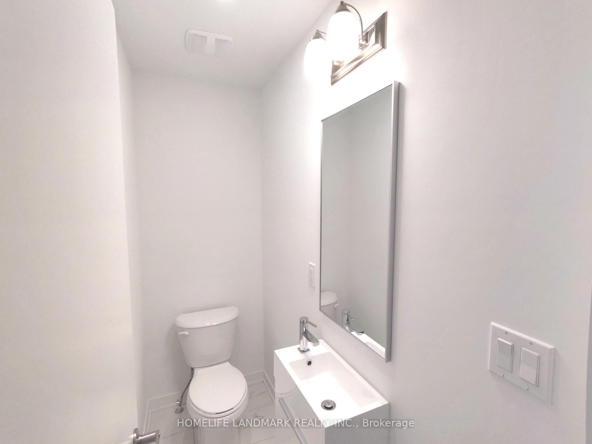 Photo 10 of 8 Deep Roots Terrace, Toronto, Englemount-Lawrence — HOMEH