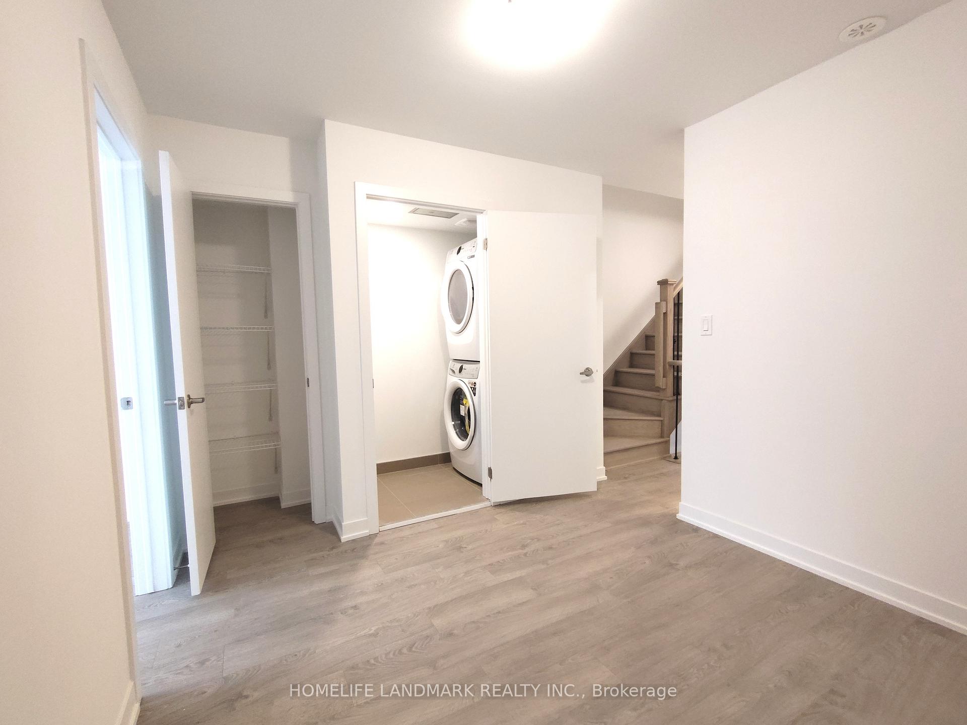 Photo 15 of 8 Deep Roots Terrace, Toronto, Englemount-Lawrence — HOMEH