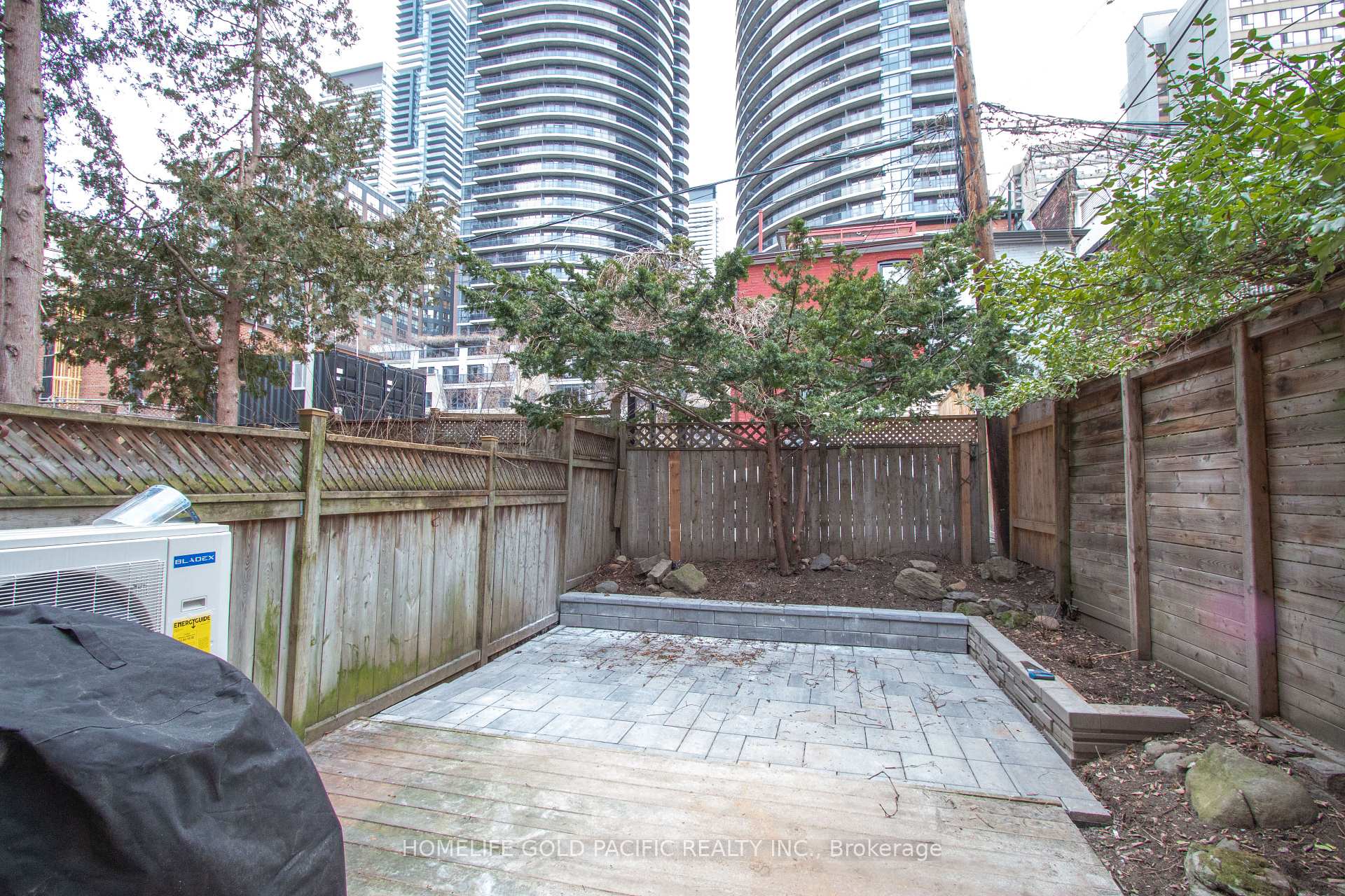 Photo 2 of 30a Mcgill Street, Toronto, Church-Yonge Corridor — HOMEH