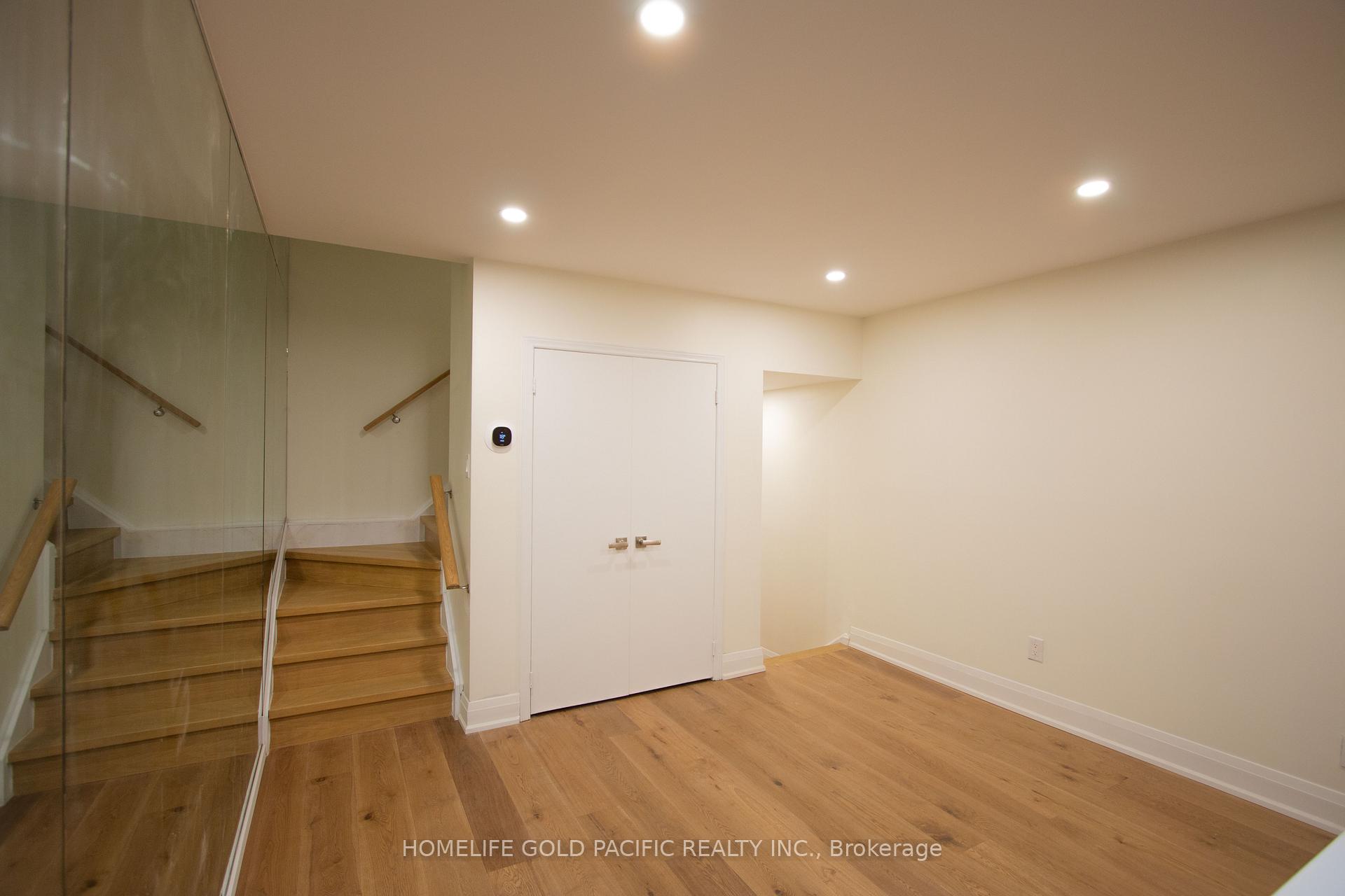 Photo 5 of 30a Mcgill Street, Toronto, Church-Yonge Corridor — HOMEH