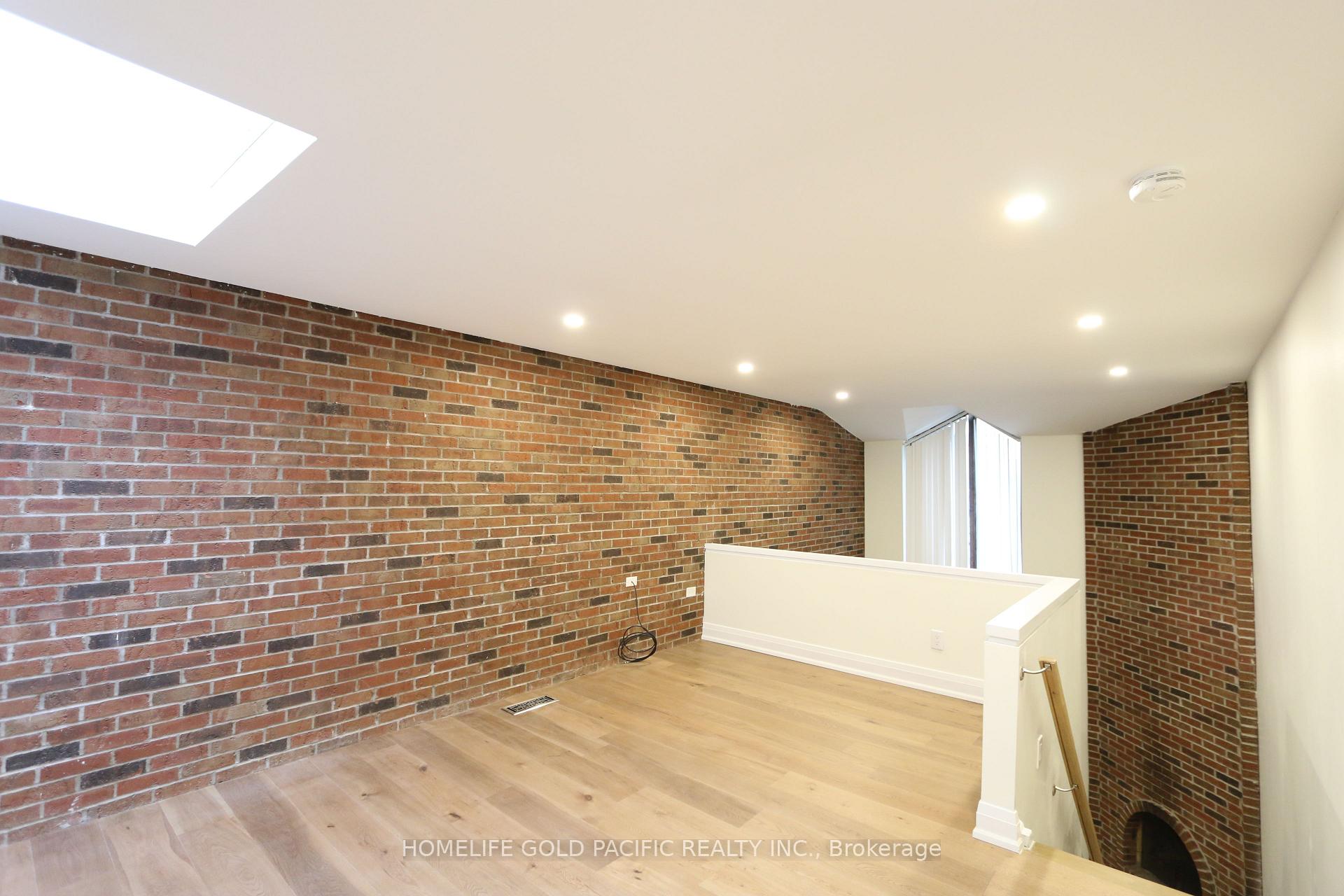 Photo 13 of 30a Mcgill Street, Toronto, Church-Yonge Corridor — HOMEH