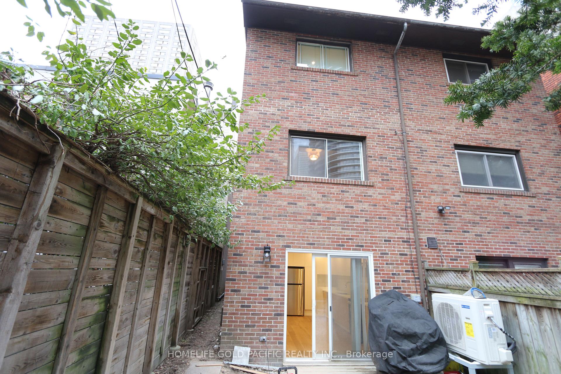 Photo 22 of 30a Mcgill Street, Toronto, Church-Yonge Corridor — HOMEH
