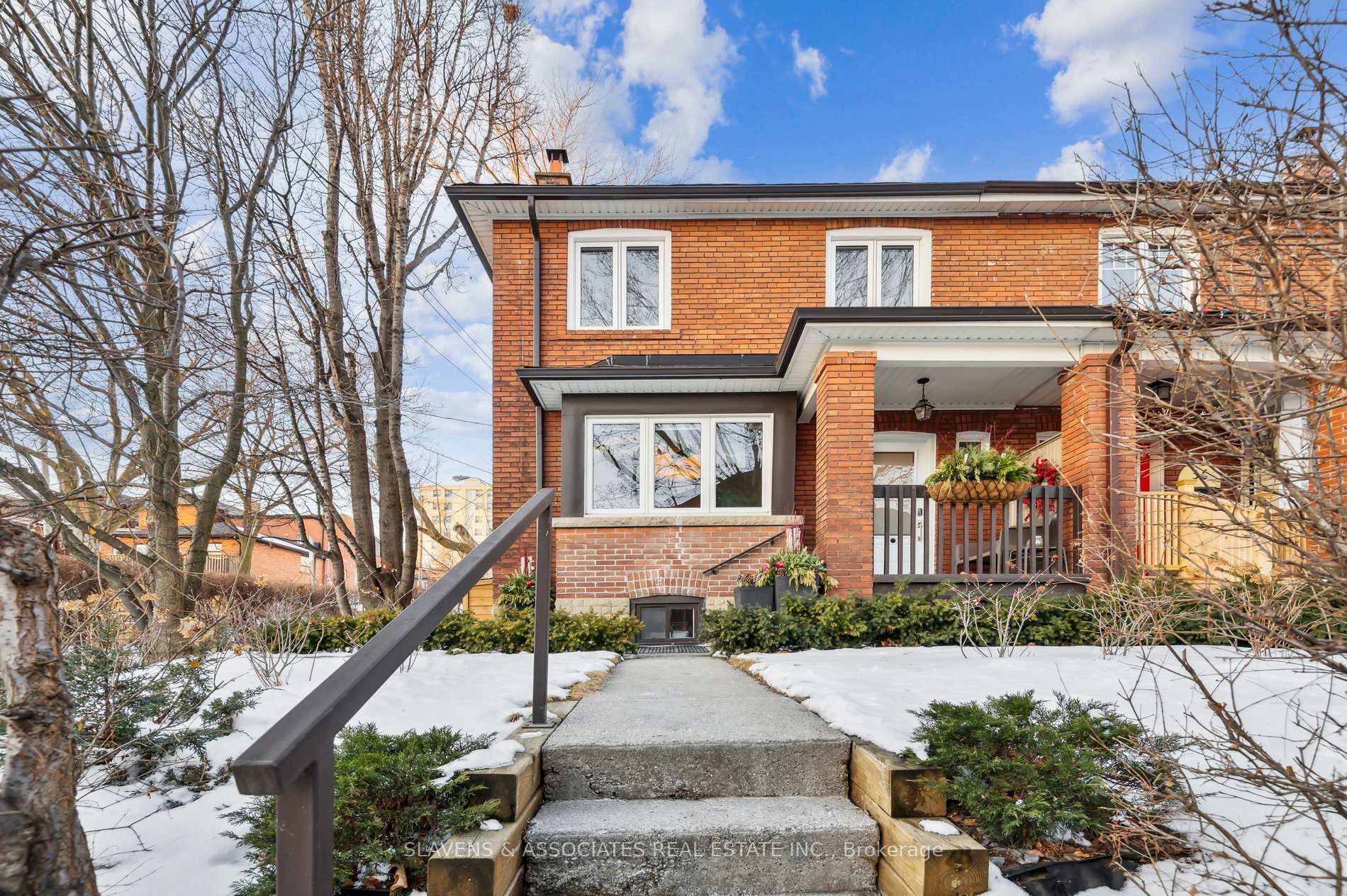 Front of 38 Allenvale Avenue