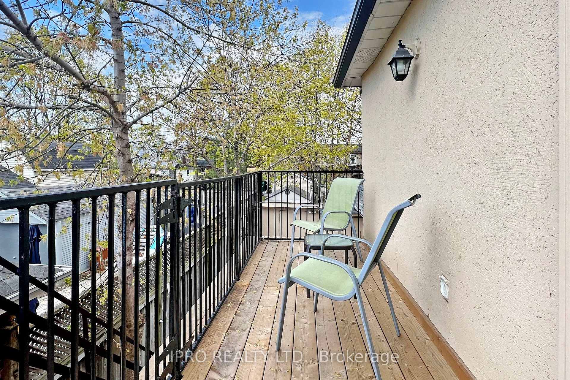 Photo 18 of 86 Oak Park Avenue, Toronto, Woodbine-Lumsden — HOMEH