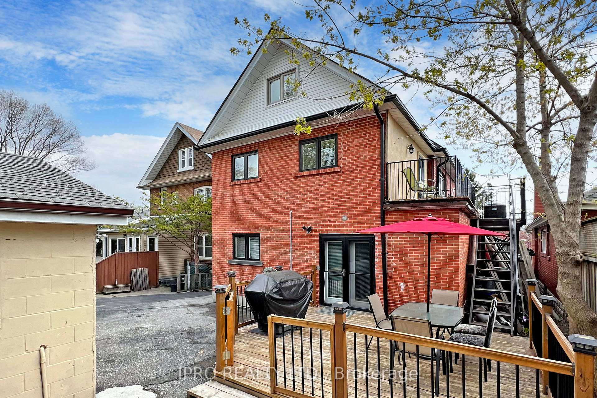 Photo 19 of 86 Oak Park Avenue, Toronto, Woodbine-Lumsden — HOMEH
