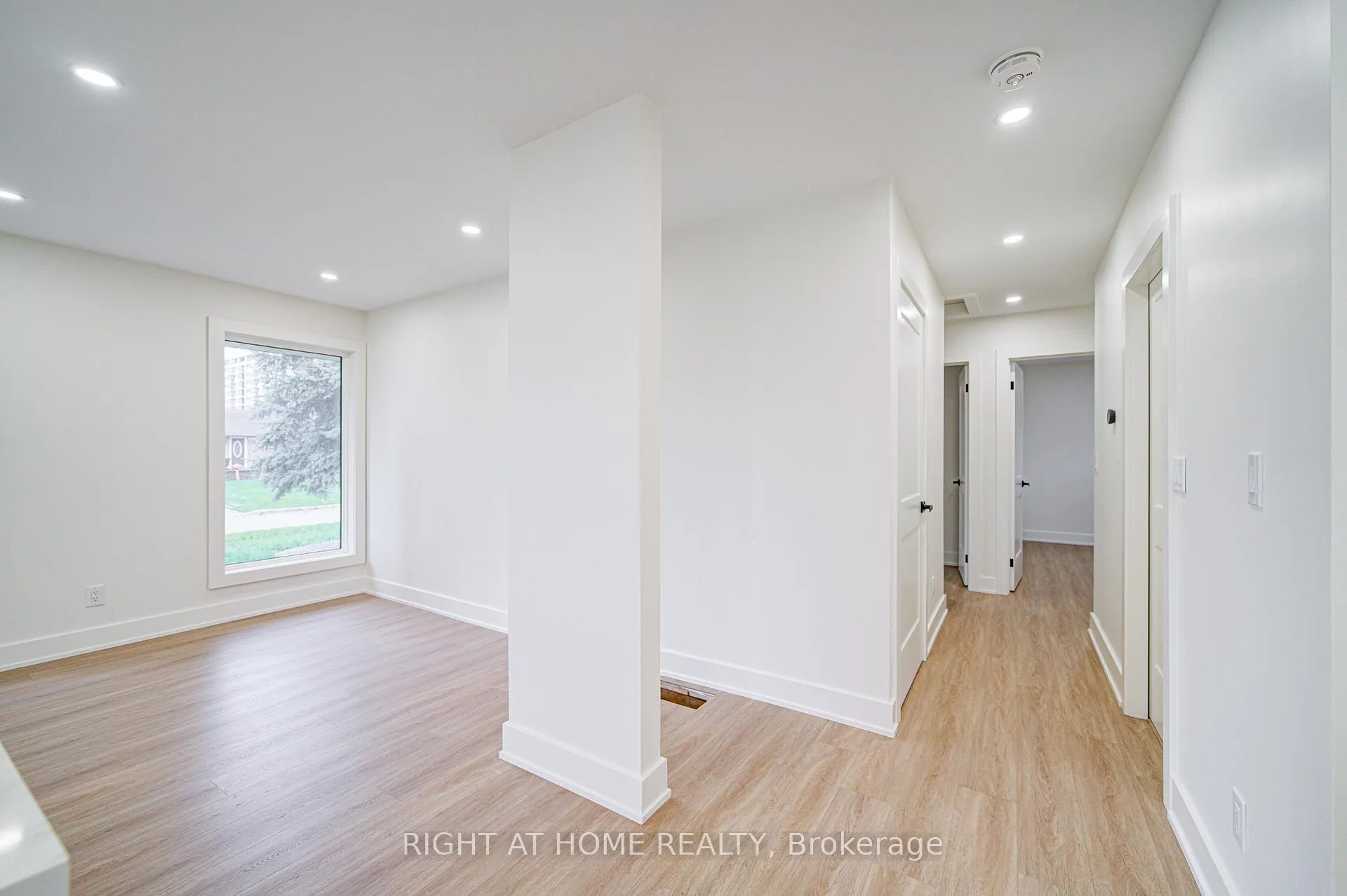 Photo 18 of (MAIN) 705 Glenforest Street, Oshawa, Northglen — HOMEH