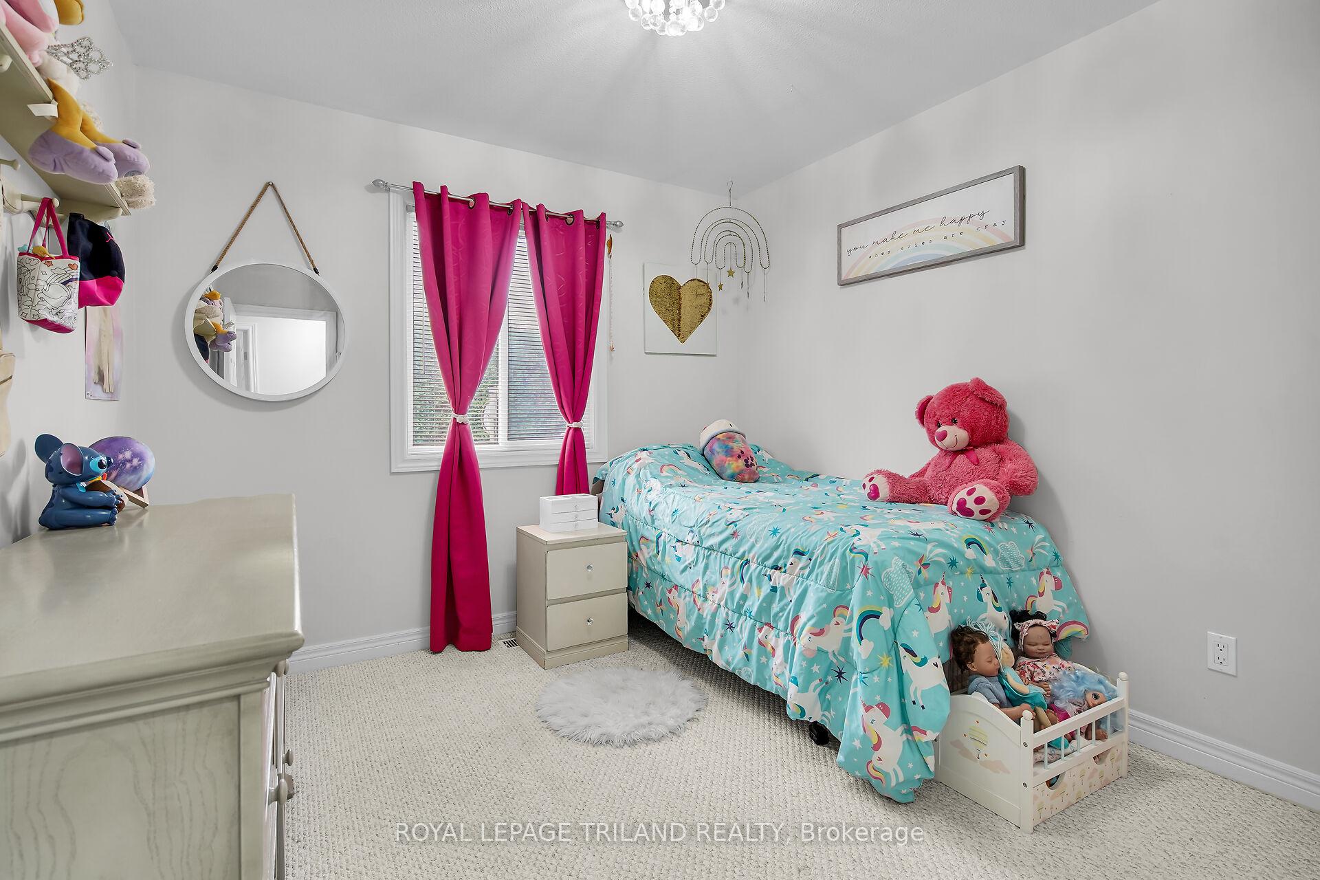 Photo 14 of 67 Deborah Drive, Strathroy-Caradoc, NE — HOMEH