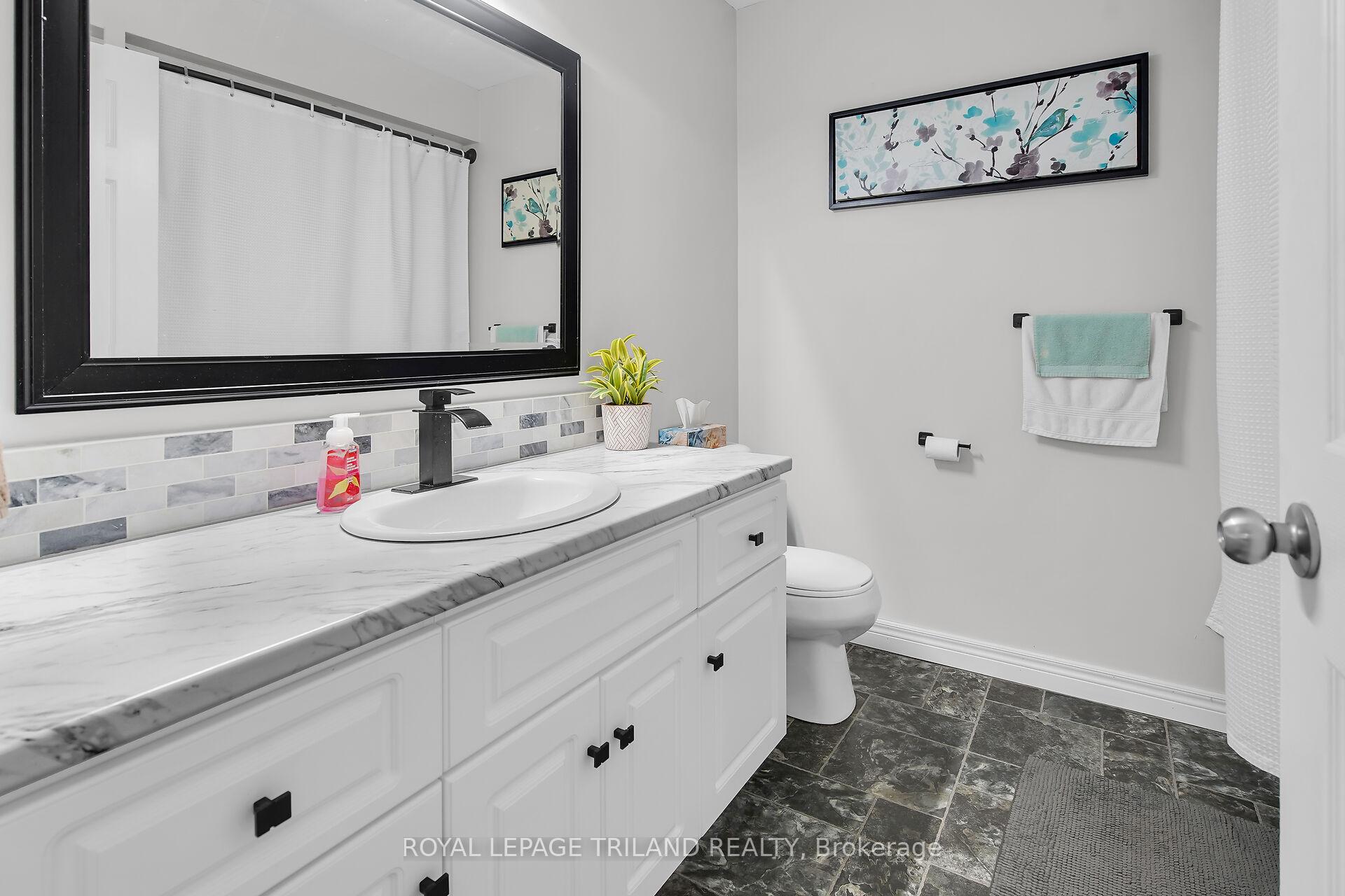Photo 30 of 67 Deborah Drive, Strathroy-Caradoc, NE — HOMEH