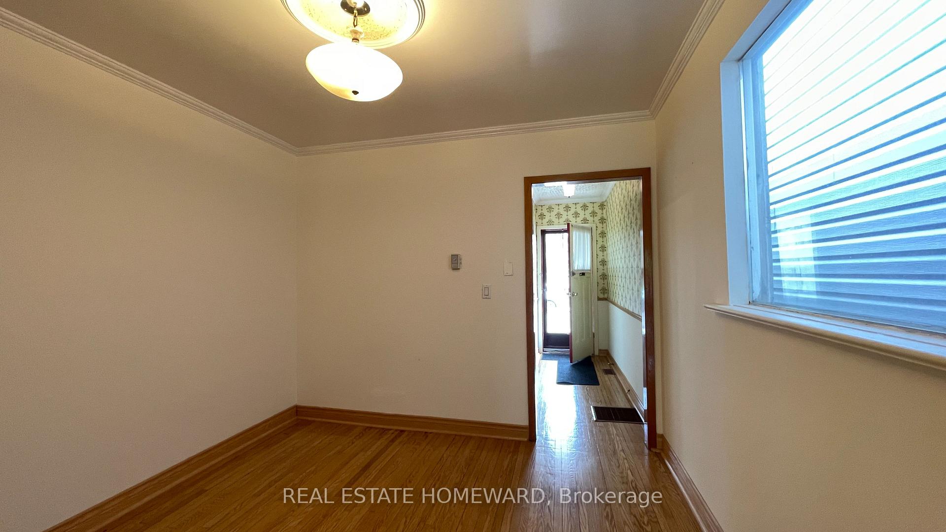 Photo 6 of 92 Barker Avenue, Toronto, Danforth Village-East York — HOMEH