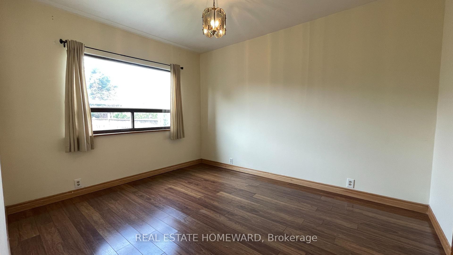Photo 10 of 92 Barker Avenue, Toronto, Danforth Village-East York — HOMEH
