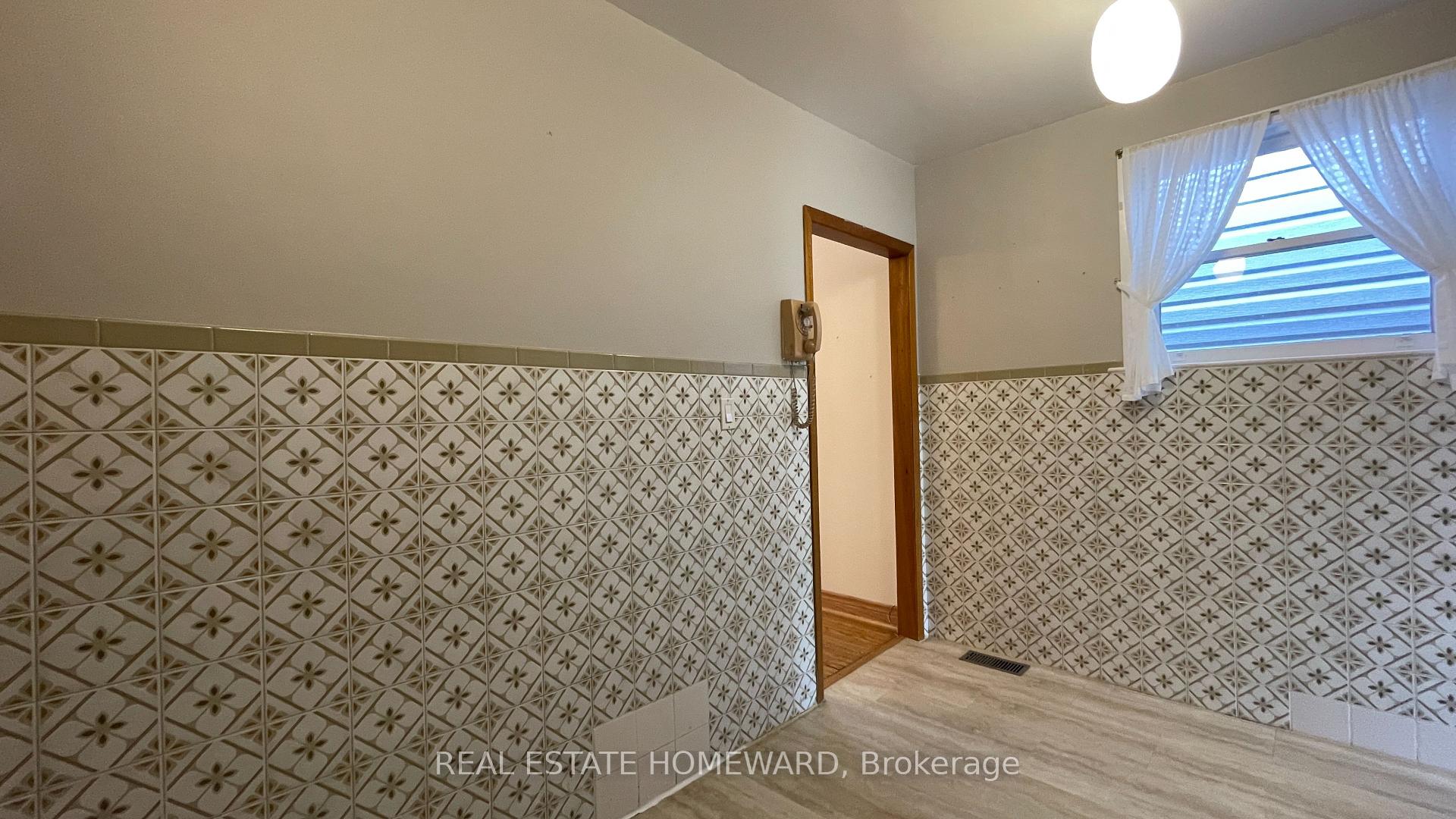 Photo 15 of 92 Barker Avenue, Toronto, Danforth Village-East York — HOMEH