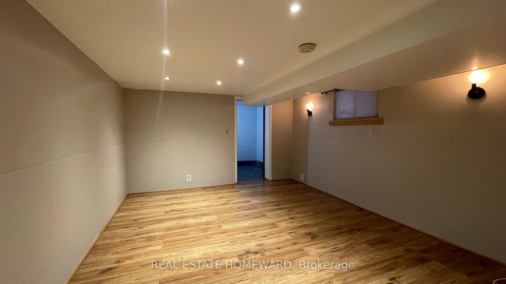 Photo 18 of 92 Barker Avenue, Toronto, Danforth Village-East York — HOMEH