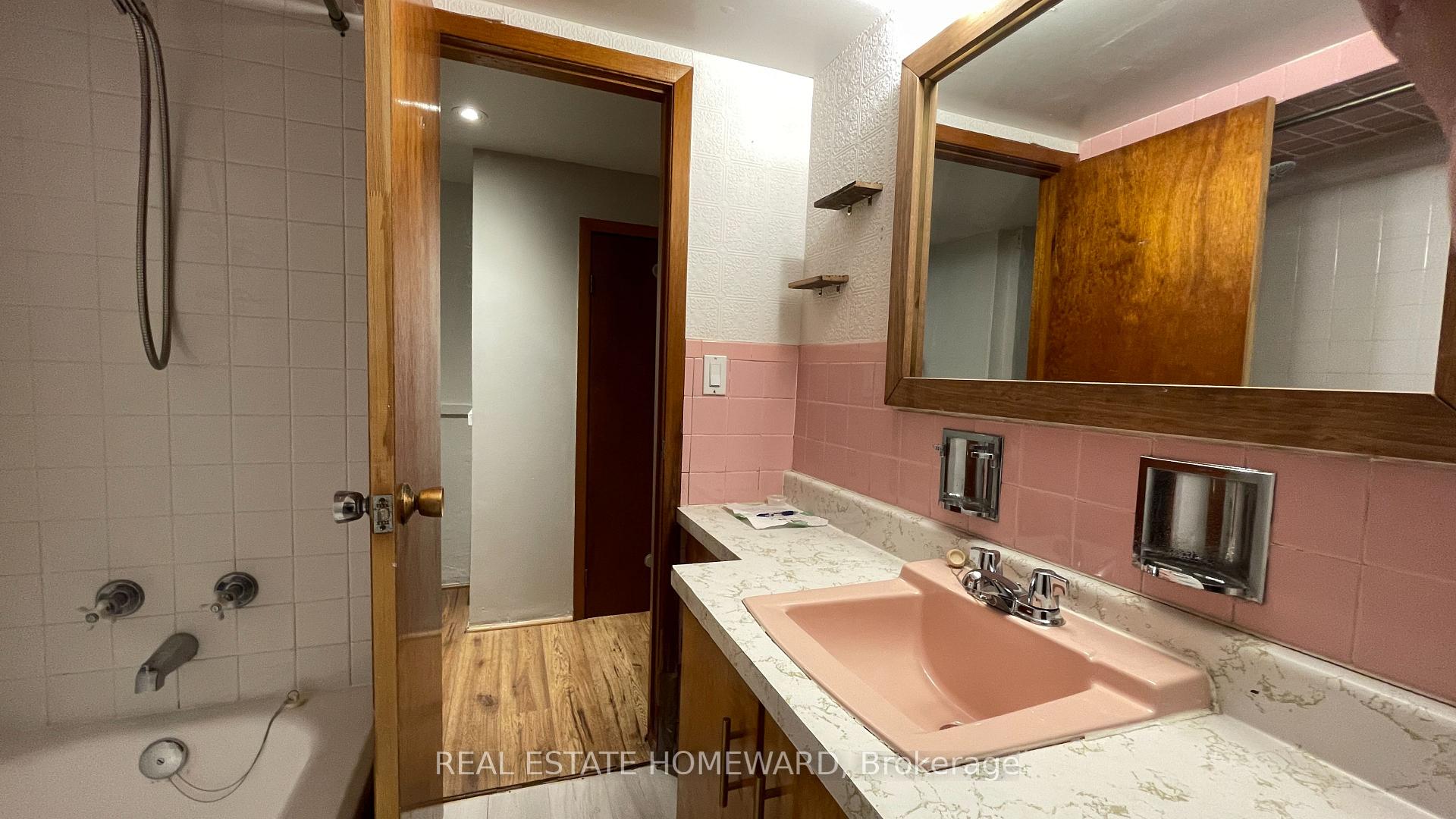 Photo 24 of 92 Barker Avenue, Toronto, Danforth Village-East York — HOMEH