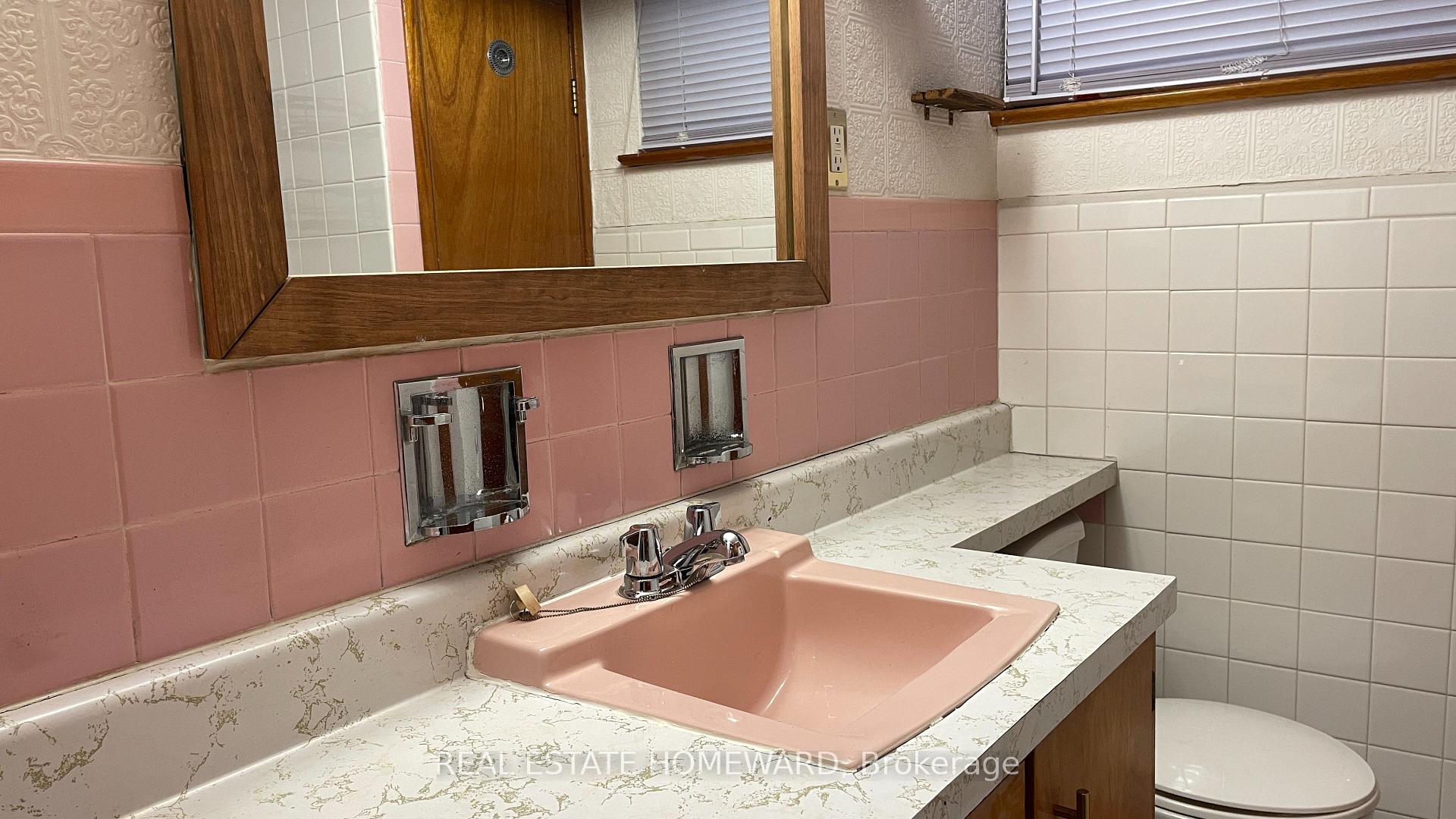 Photo 25 of 92 Barker Avenue, Toronto, Danforth Village-East York — HOMEH