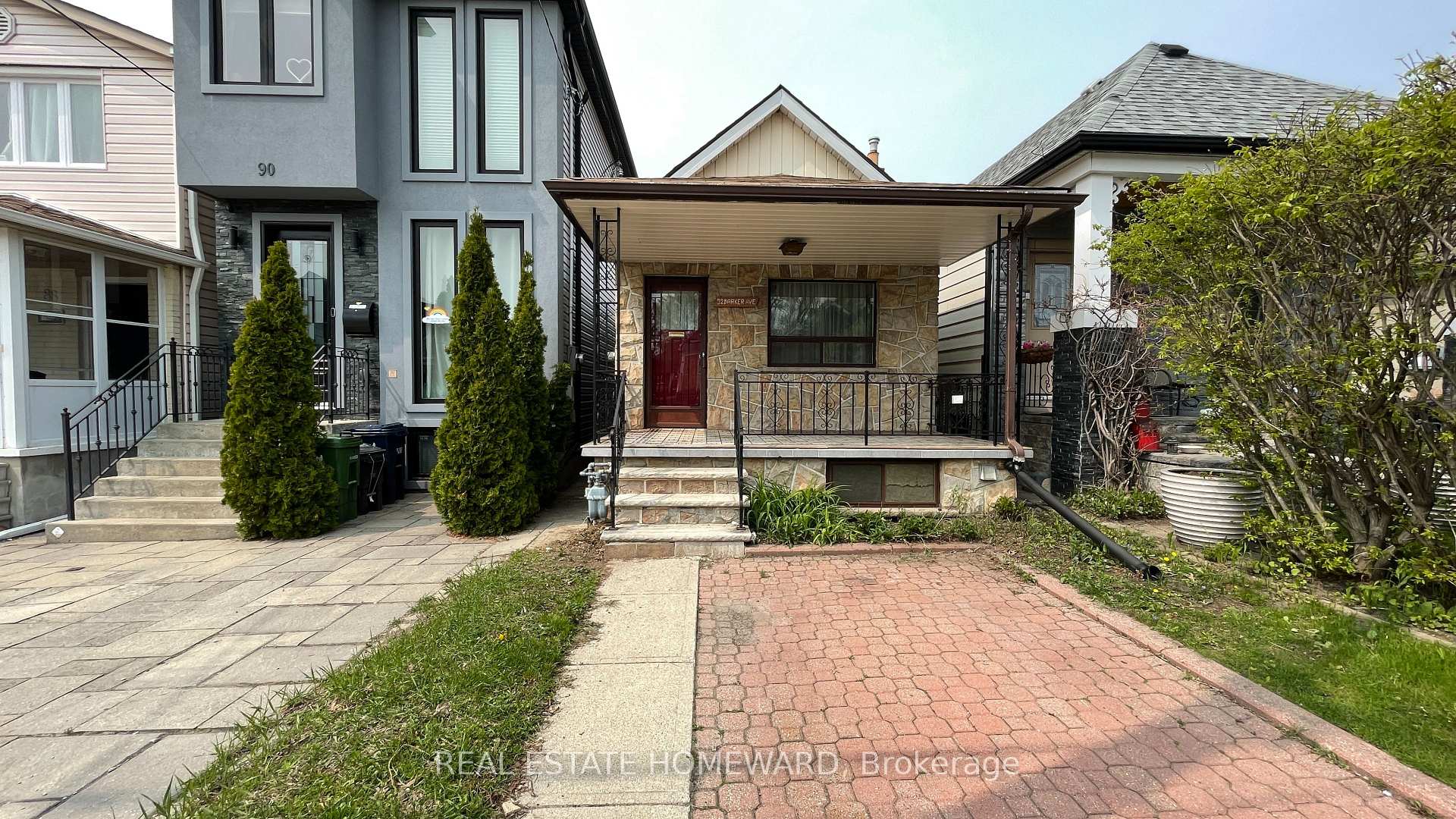 Photo 33 of 92 Barker Avenue, Toronto, Danforth Village-East York — HOMEH