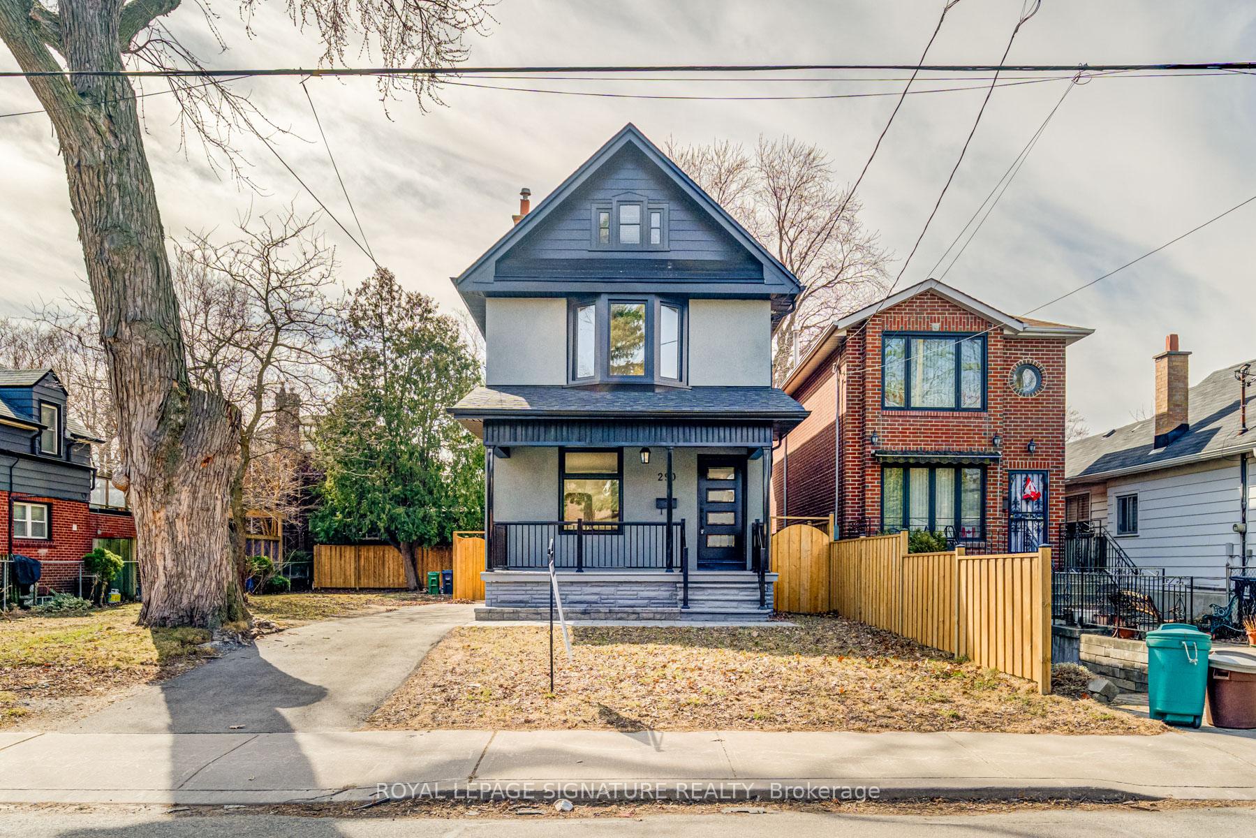 Front of 290 Chisholm Avenue