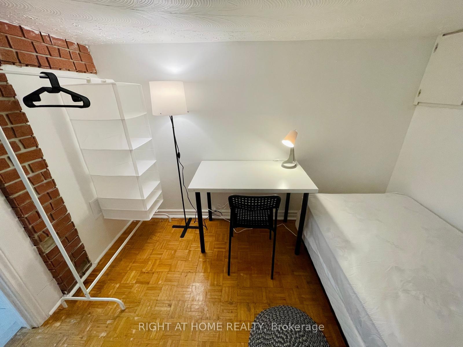 Photo 8 of 65 Foxley Street, Toronto, Trinity-Bellwoods — HOMEH