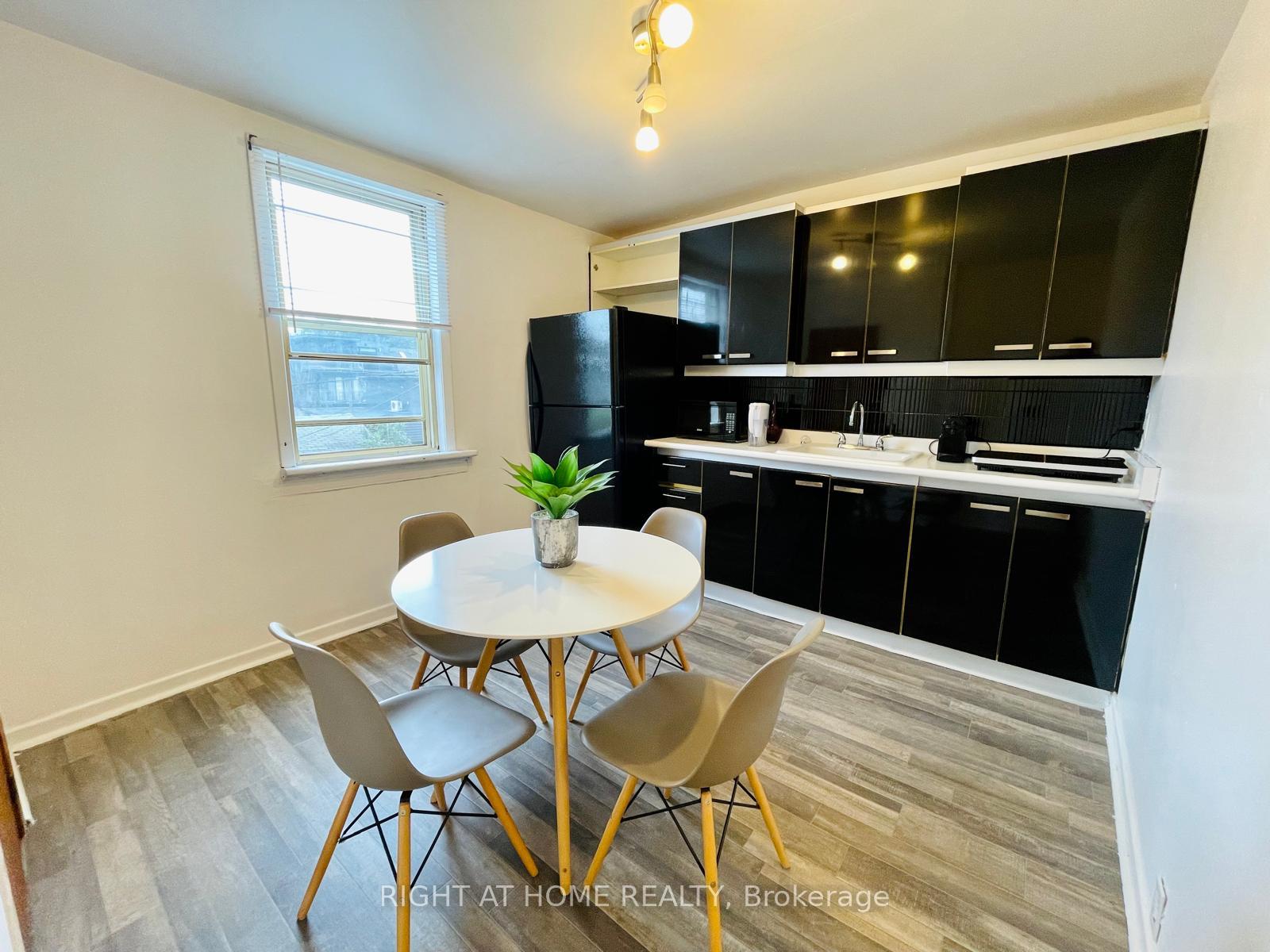 Photo 17 of 65 Foxley Street, Toronto, Trinity-Bellwoods — HOMEH