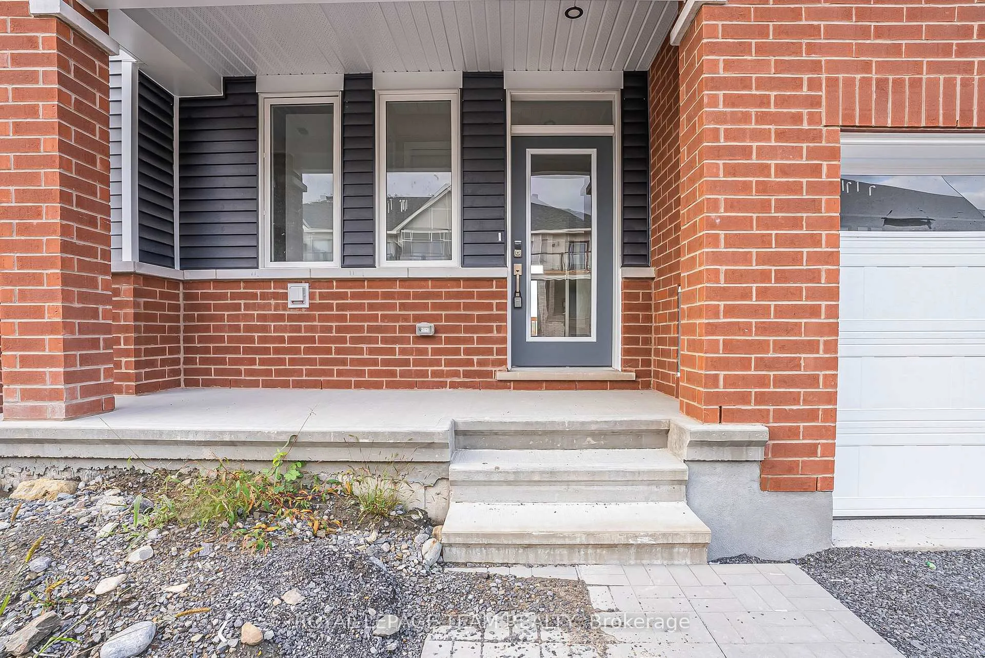 Photo 1 of 120 Beebalm Crescent, Ottawa, Barrhaven - Half Moon Bay — HOMEH