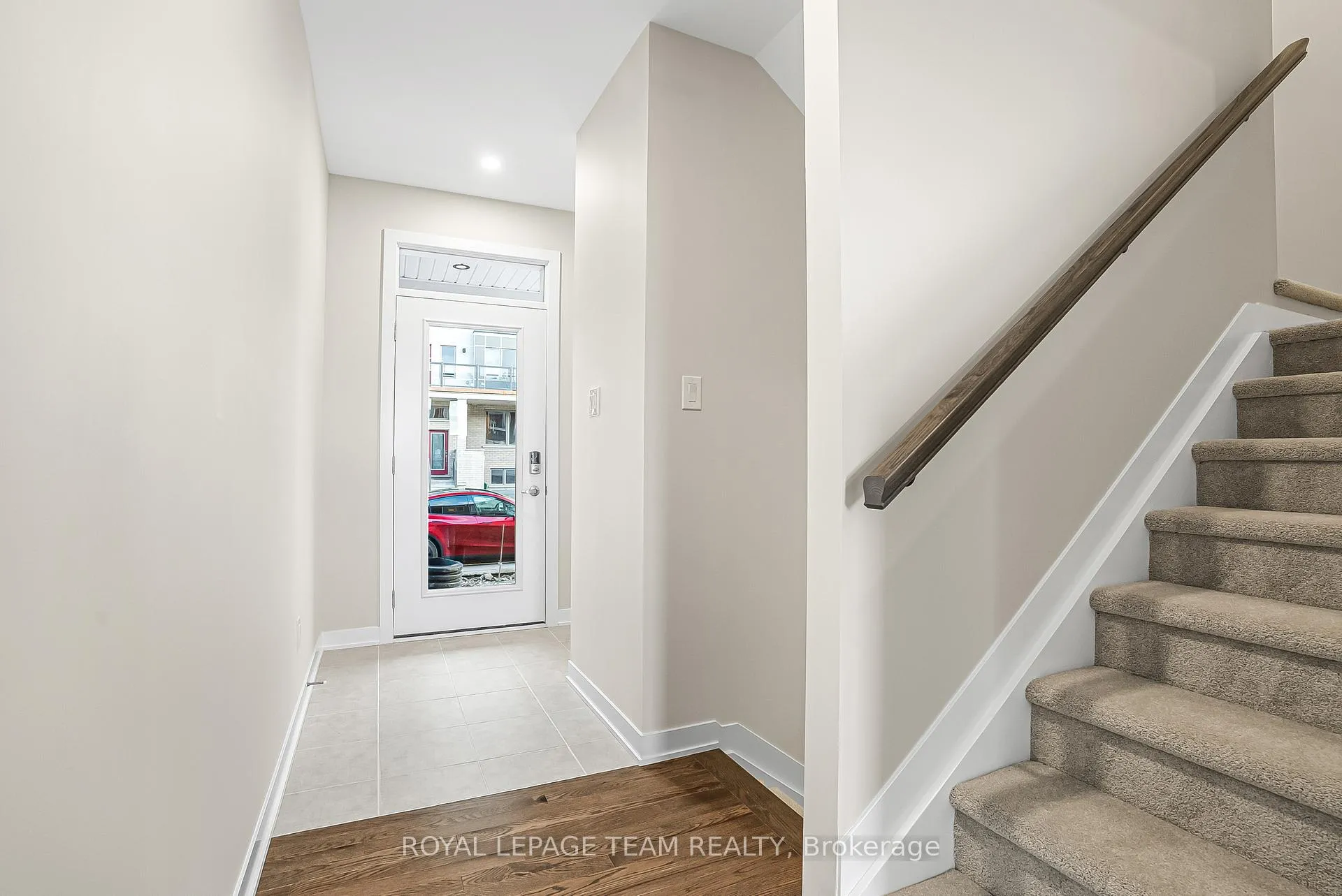 Photo 2 of 120 Beebalm Crescent, Ottawa, Barrhaven - Half Moon Bay — HOMEH