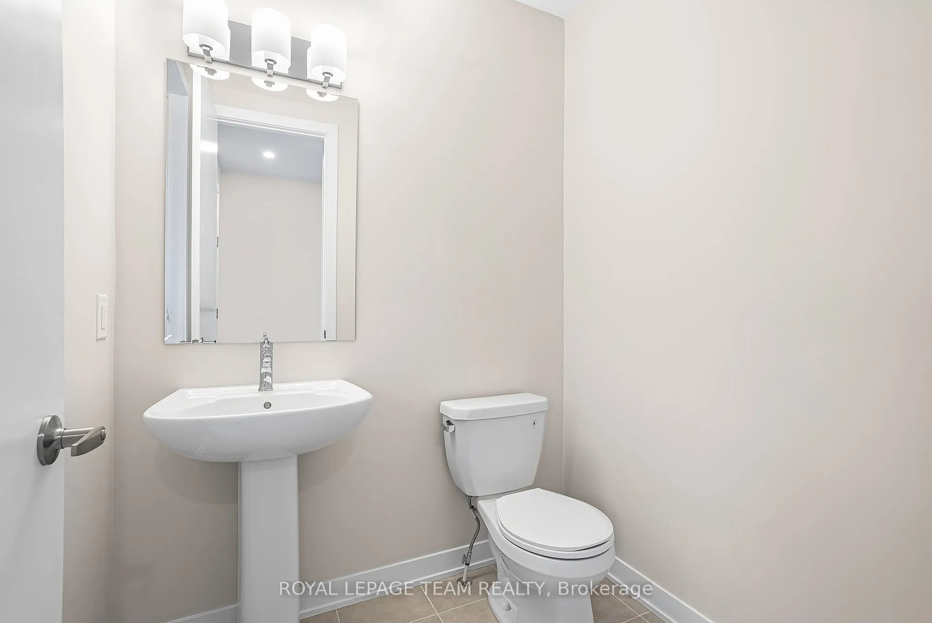 Photo 3 of 120 Beebalm Crescent, Ottawa, Barrhaven - Half Moon Bay — HOMEH