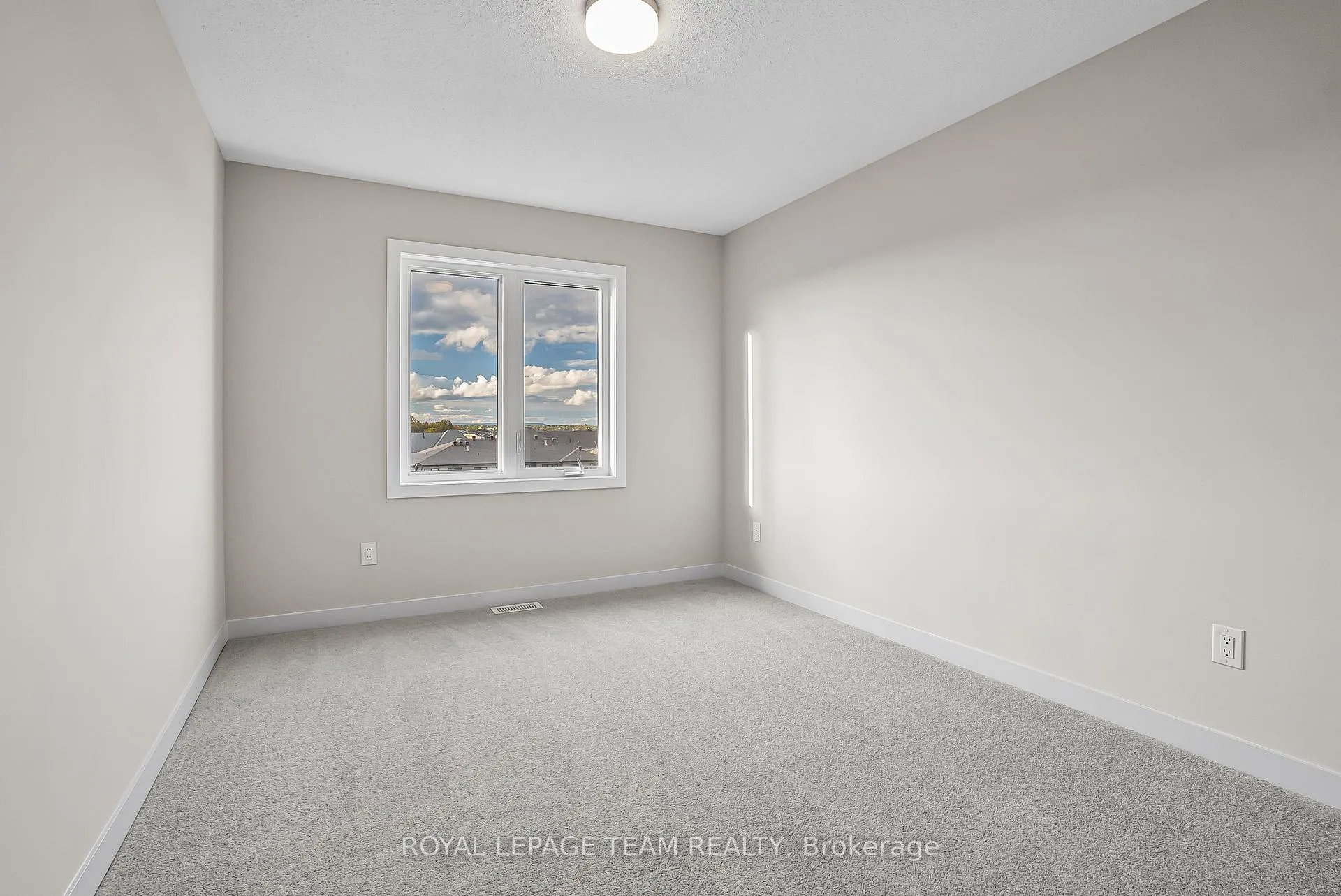 Photo 19 of 120 Beebalm Crescent, Ottawa, Barrhaven - Half Moon Bay — HOMEH