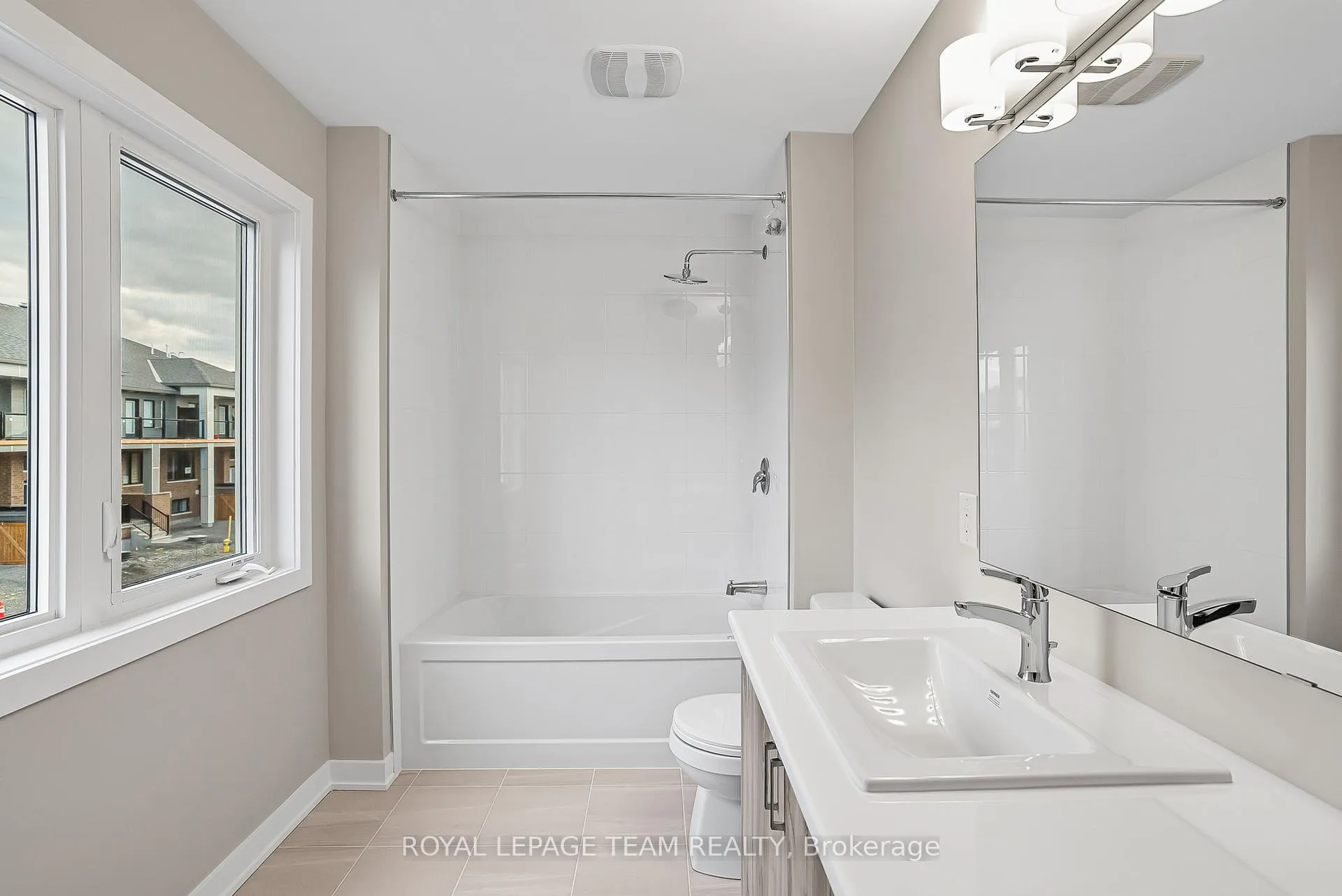 Photo 21 of 120 Beebalm Crescent, Ottawa, Barrhaven - Half Moon Bay — HOMEH