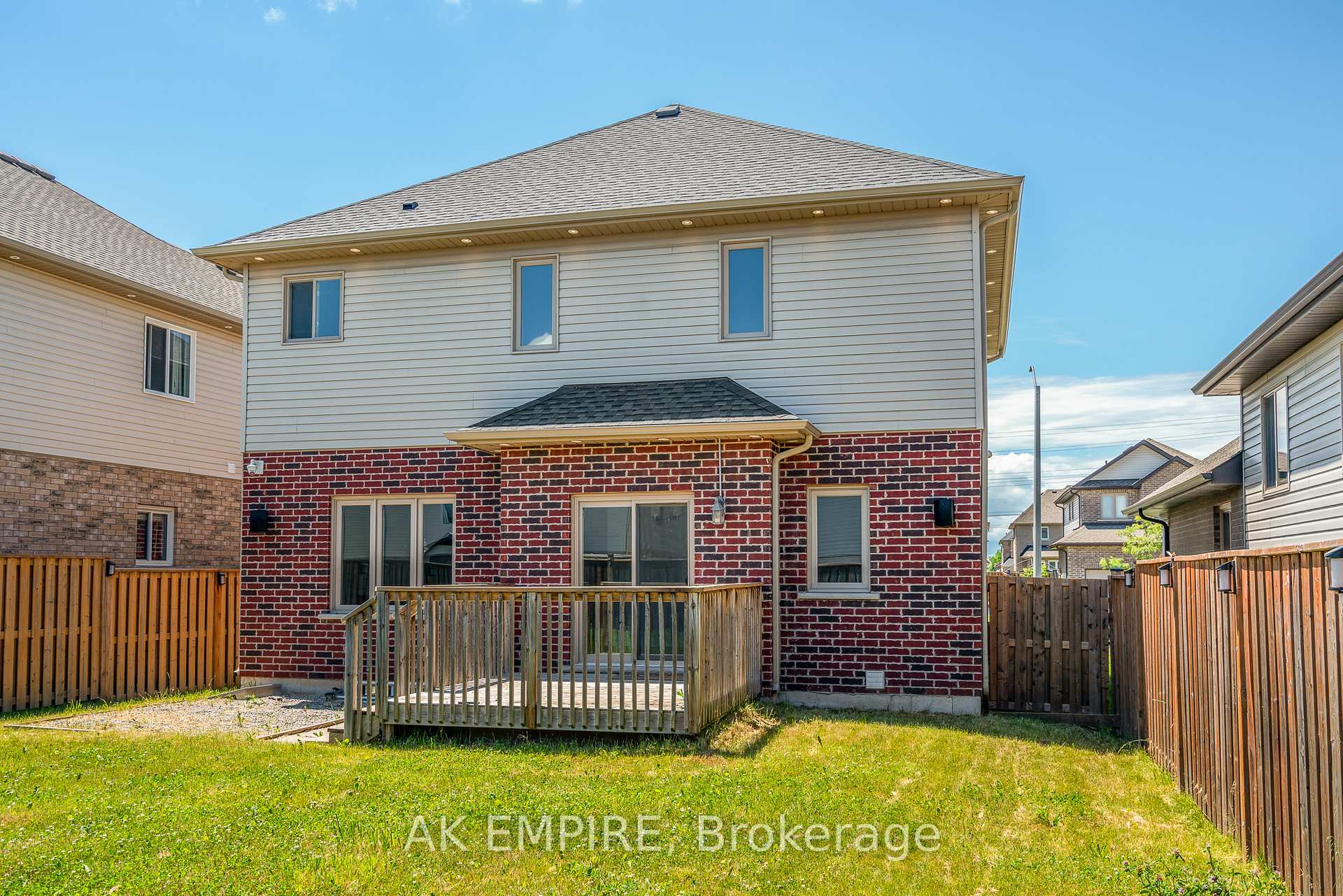Photo 4 of 35 Success Way, Thorold, Rolling Meadows — HOMEH