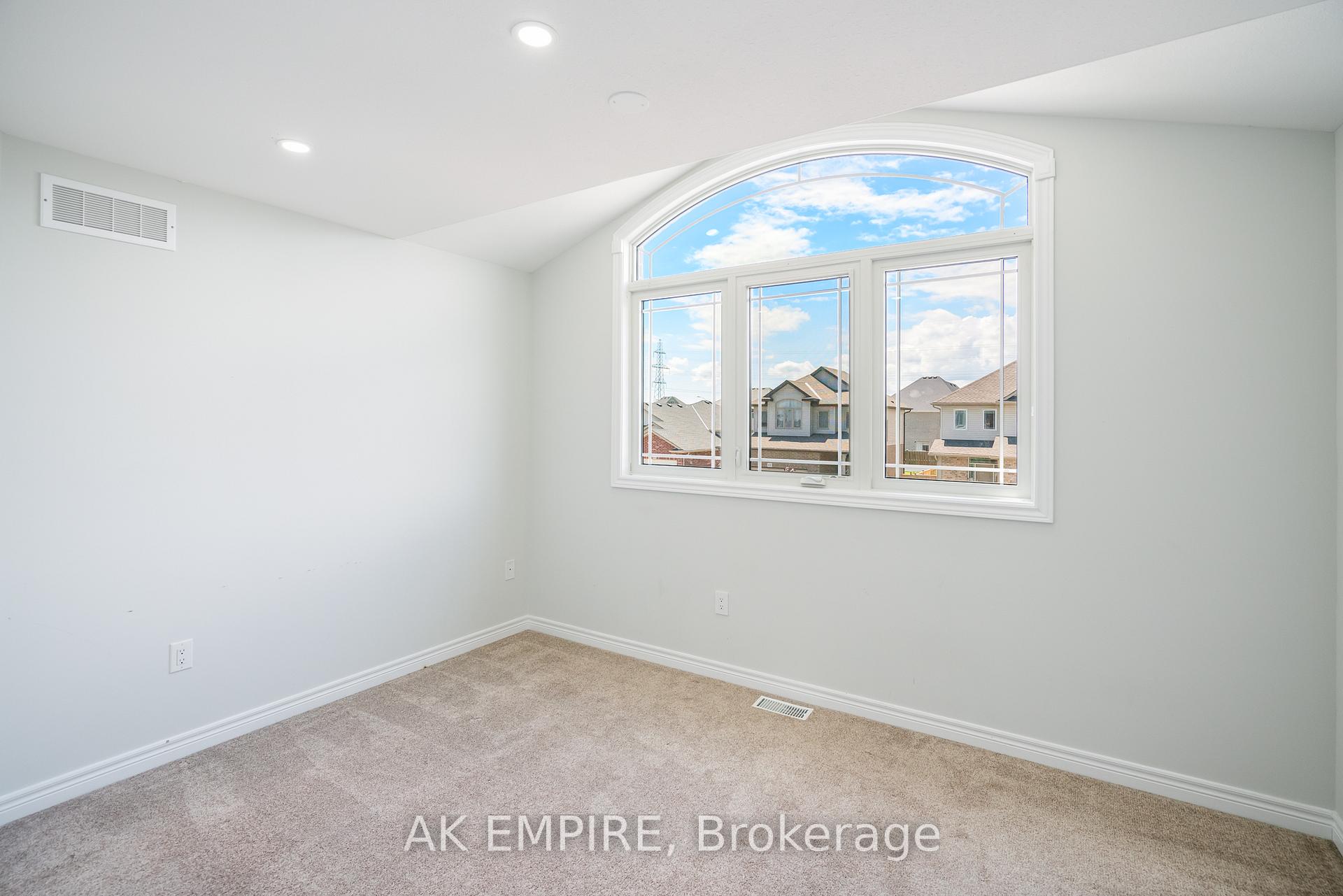 Photo 21 of 35 Success Way, Thorold, Rolling Meadows — HOMEH
