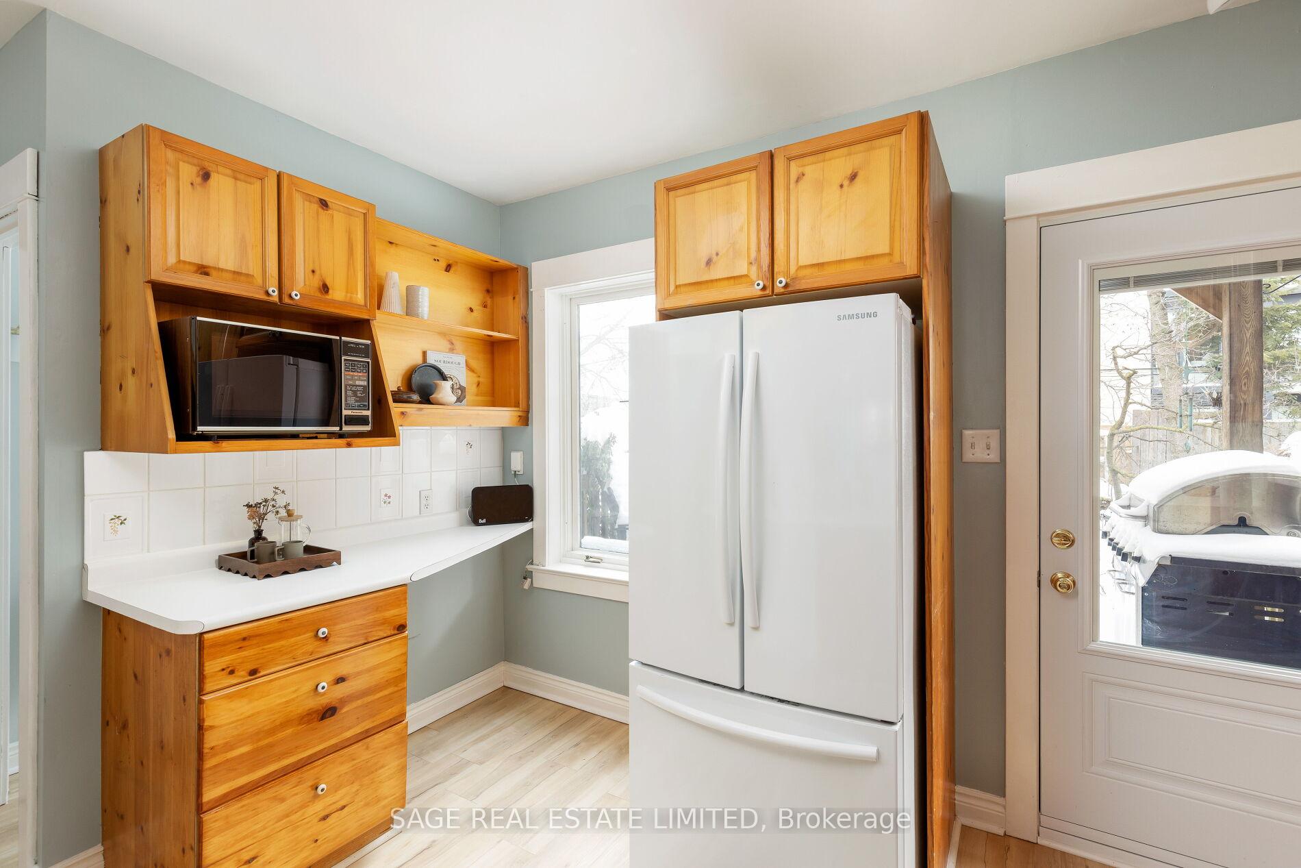 Photo 16 of 3 Barrie Avenue, Toronto, Humewood-Cedarvale — HOMEH