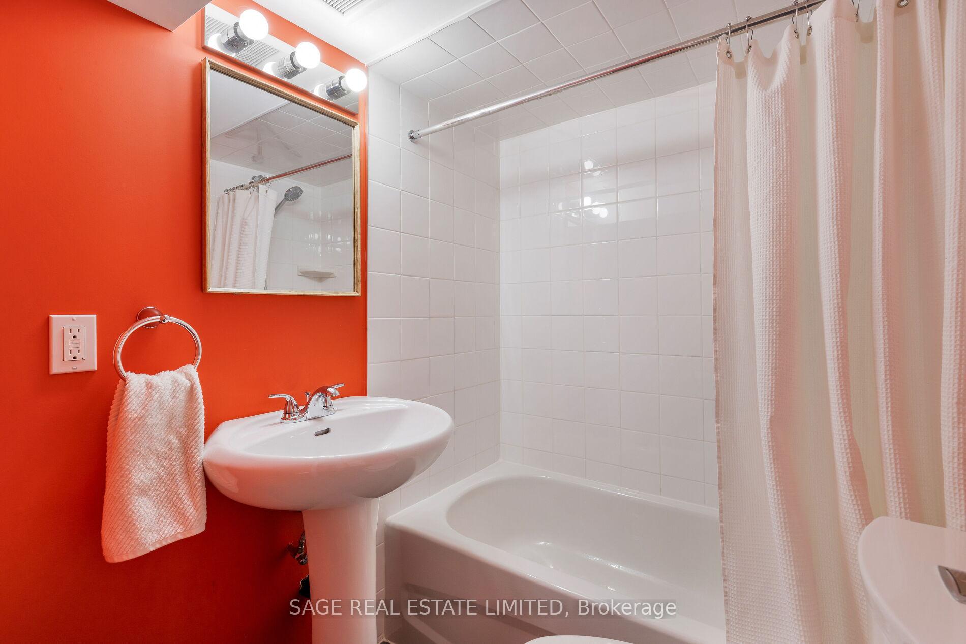 Photo 44 of 3 Barrie Avenue, Toronto, Humewood-Cedarvale — HOMEH