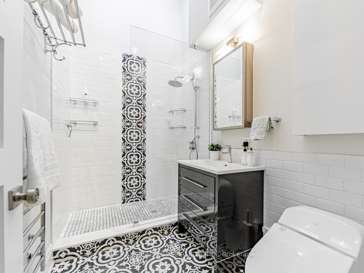 Photo 14 of 29 Moutray Street, Toronto, Little Portugal — HOMEH