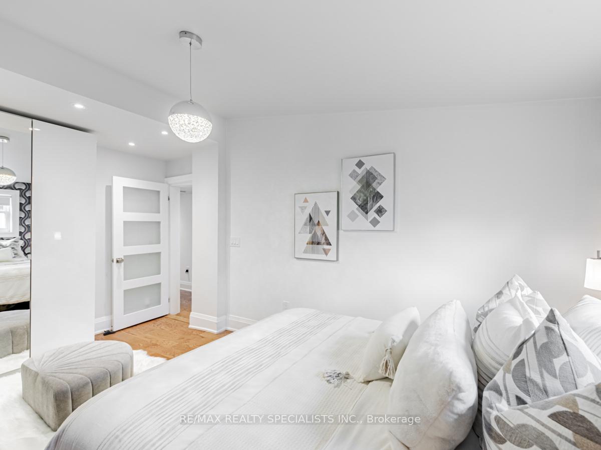 Photo 19 of 29 Moutray Street, Toronto, Little Portugal — HOMEH