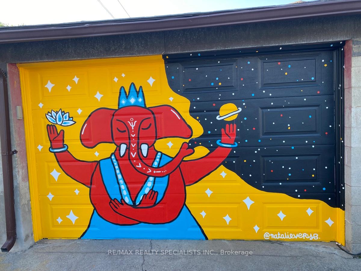 Photo 33 of 29 Moutray Street, Toronto, Little Portugal — HOMEH