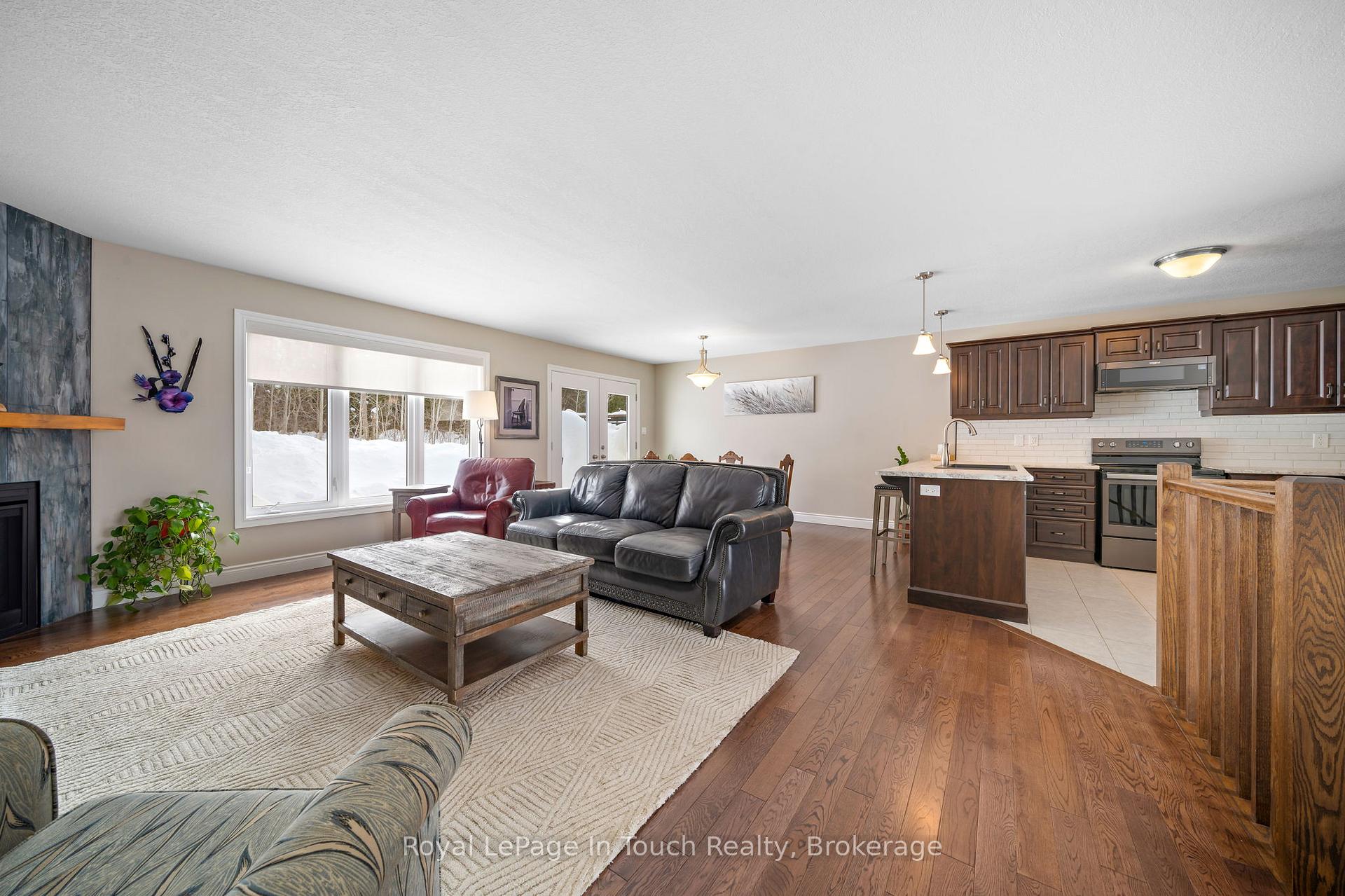 Photo 5 of 15 Ralph Dalton Boulevard, Tay, Victoria Harbour — HOMEH