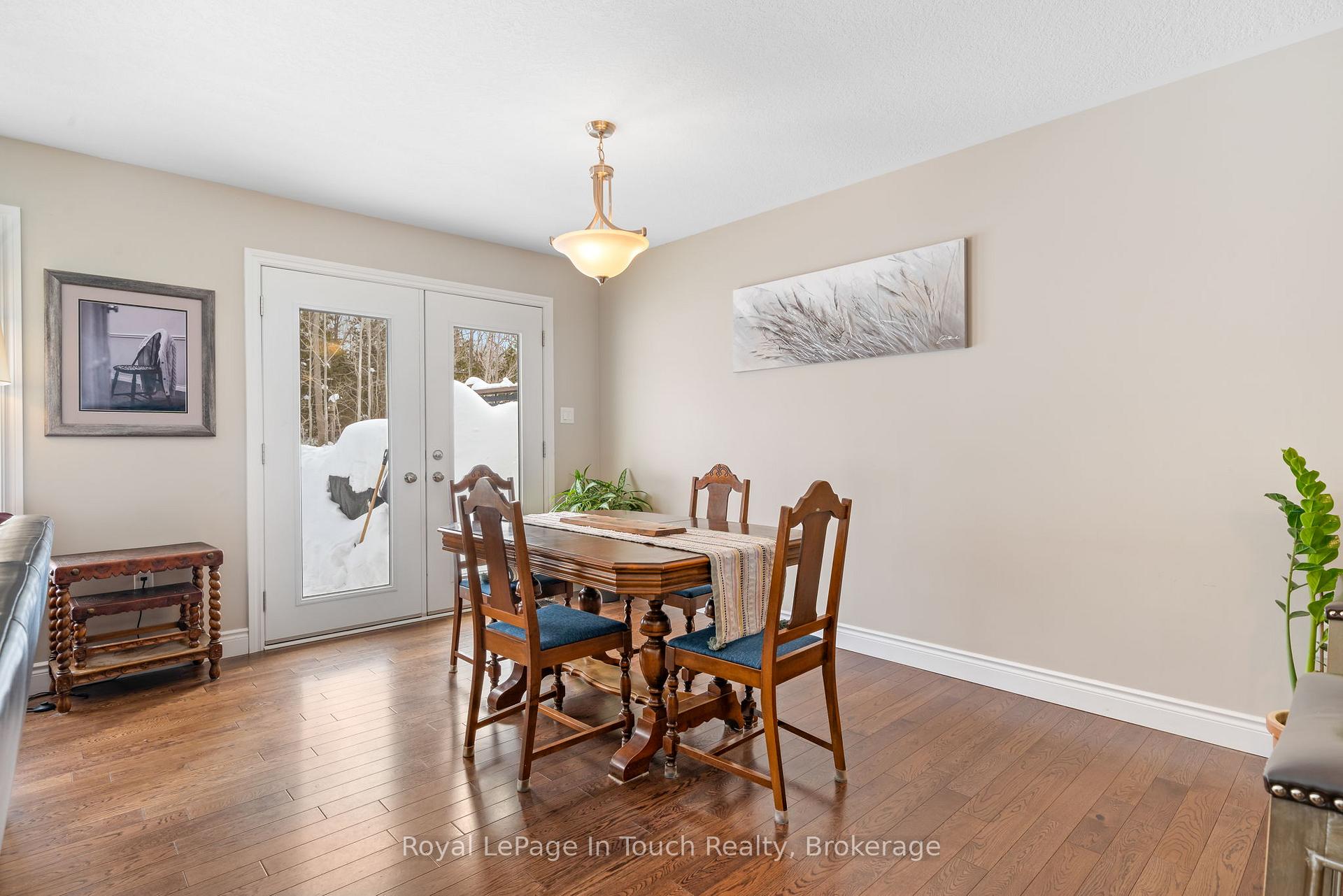 Photo 12 of 15 Ralph Dalton Boulevard, Tay, Victoria Harbour — HOMEH