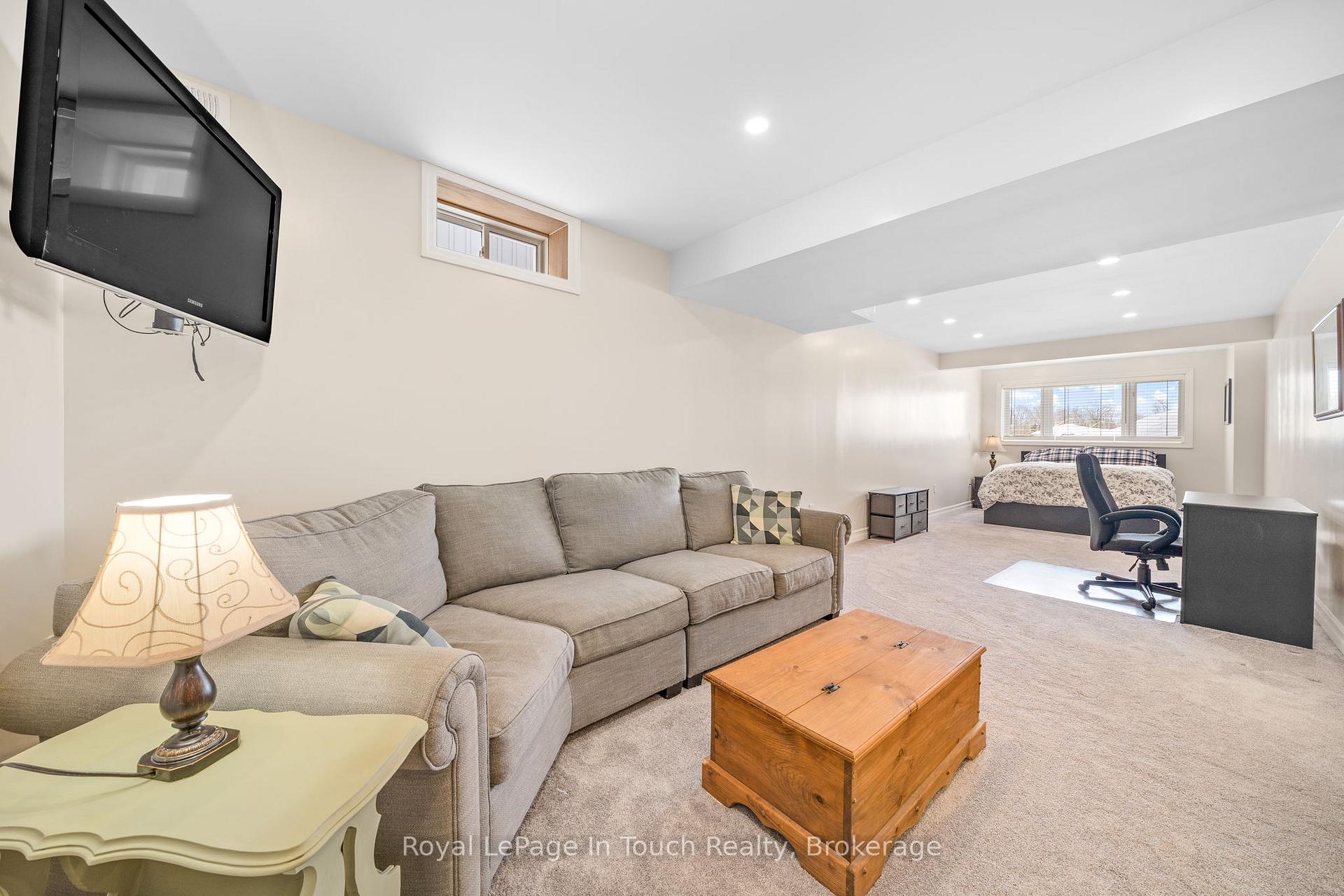 Photo 26 of 15 Ralph Dalton Boulevard, Tay, Victoria Harbour — HOMEH