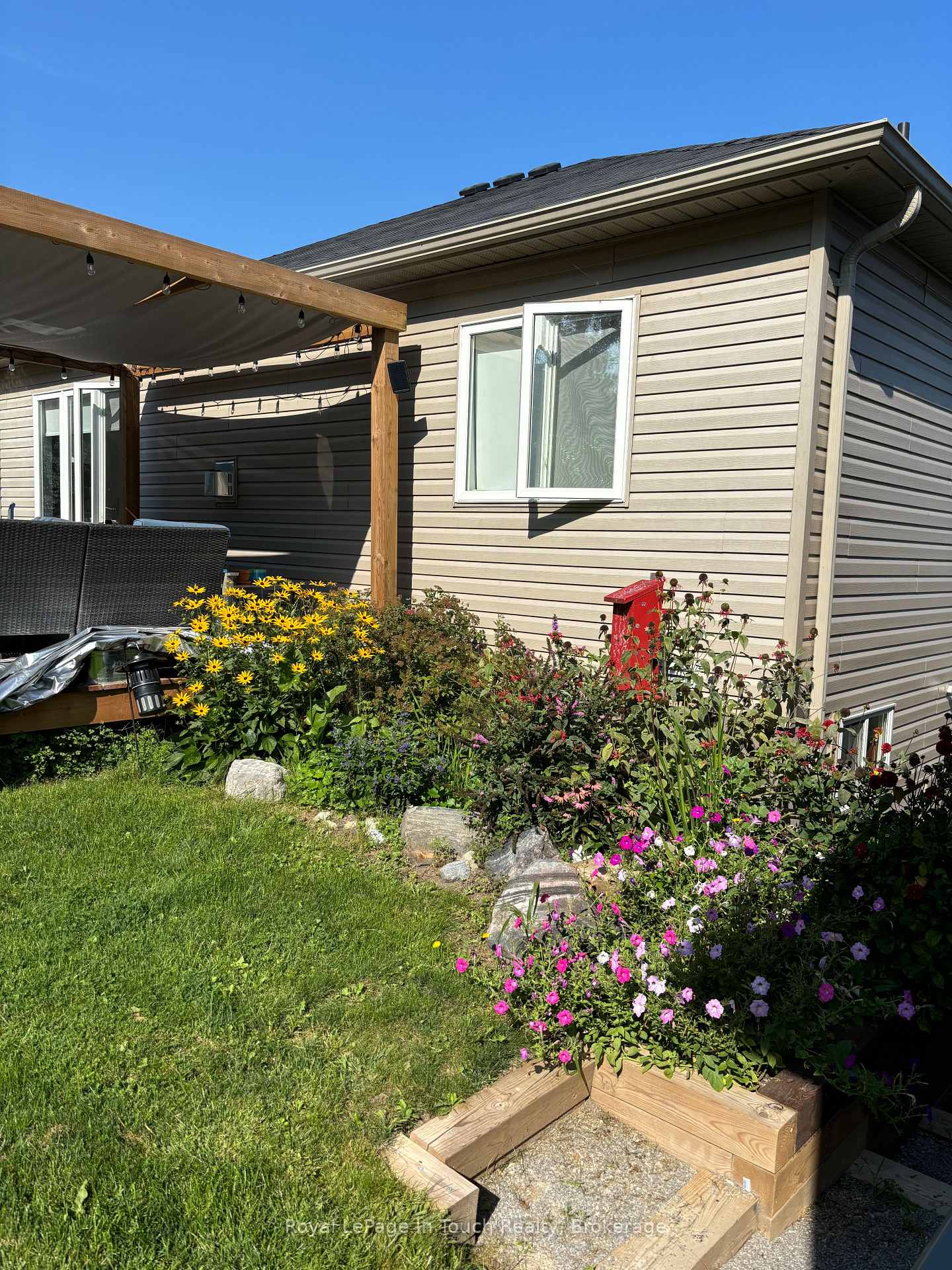 Photo 36 of 15 Ralph Dalton Boulevard, Tay, Victoria Harbour — HOMEH
