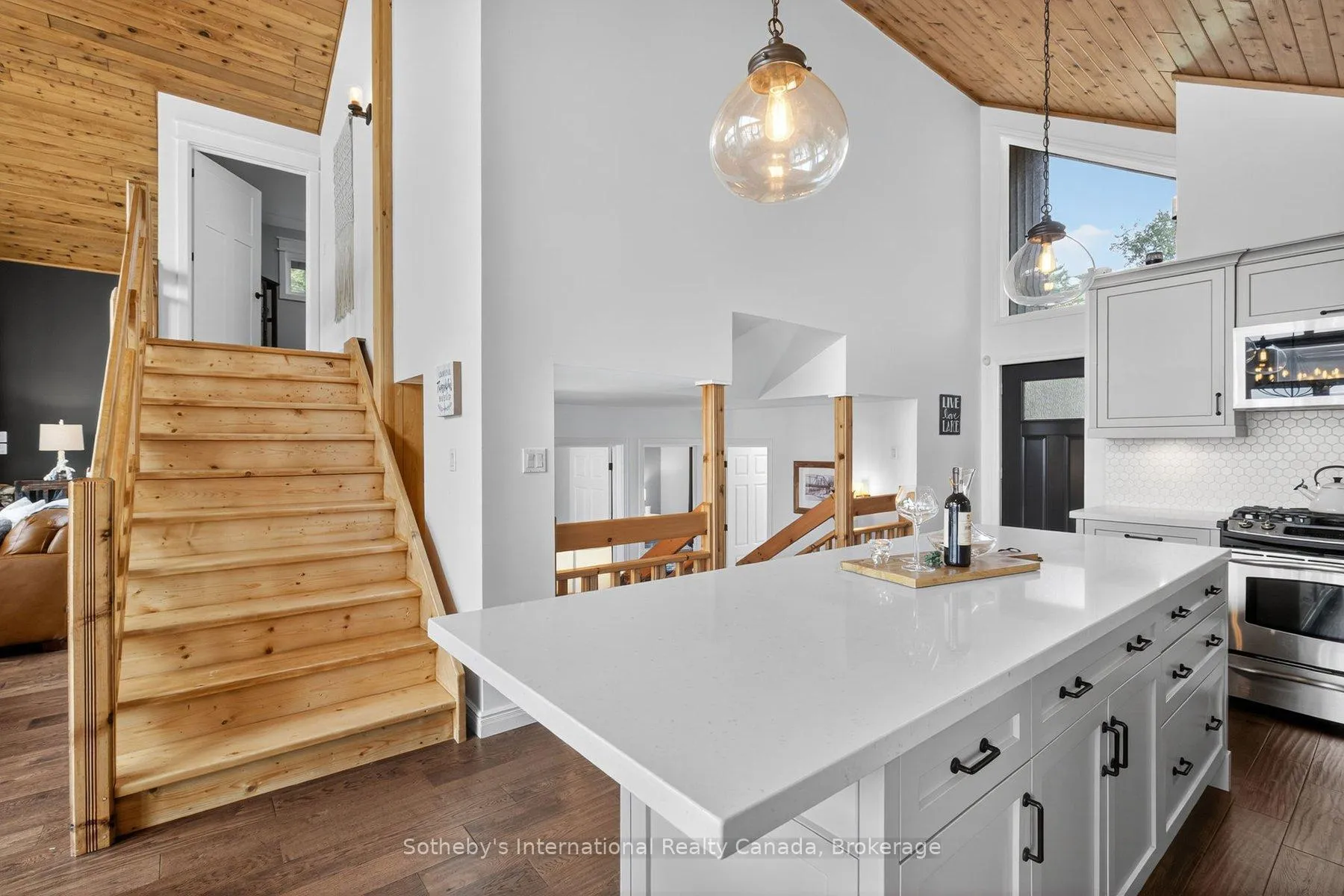 Photo 17 of 1773 Champlain Road, Tiny, Rural Tiny — HOMEH