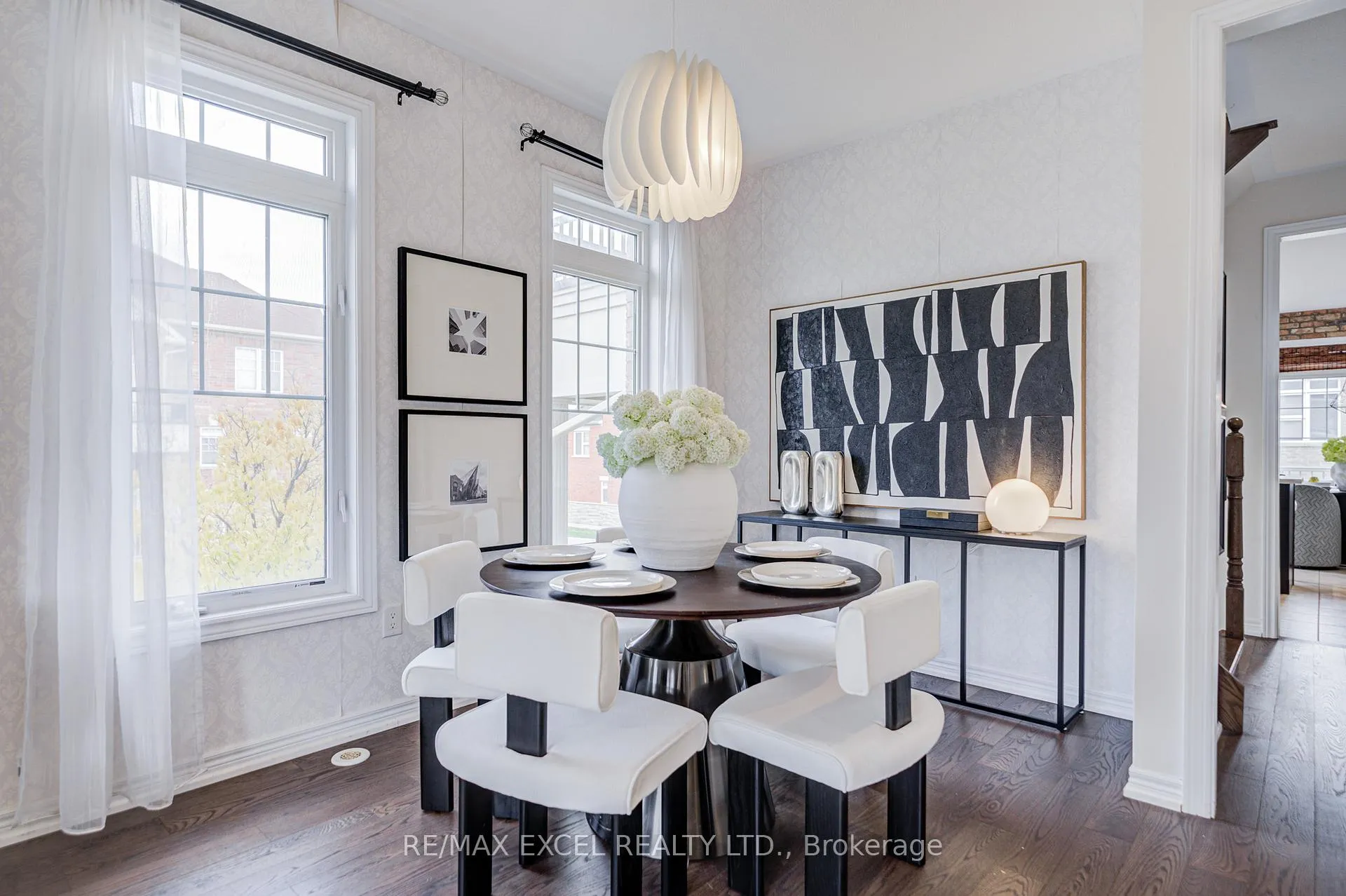 Photo 6 of 301 Delray Drive, Markham, Greensborough — HOMEH