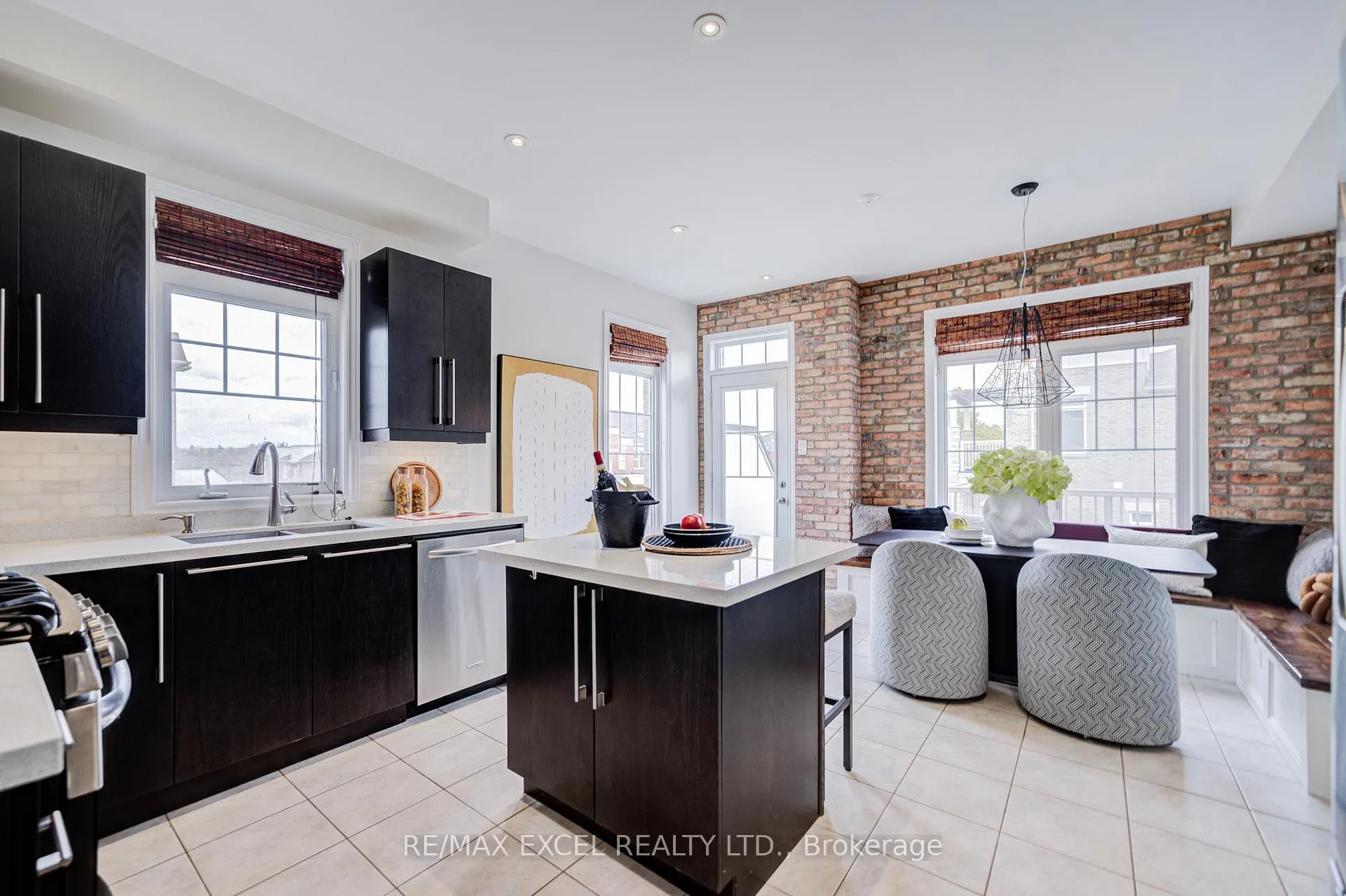 Photo 13 of 301 Delray Drive, Markham, Greensborough — HOMEH