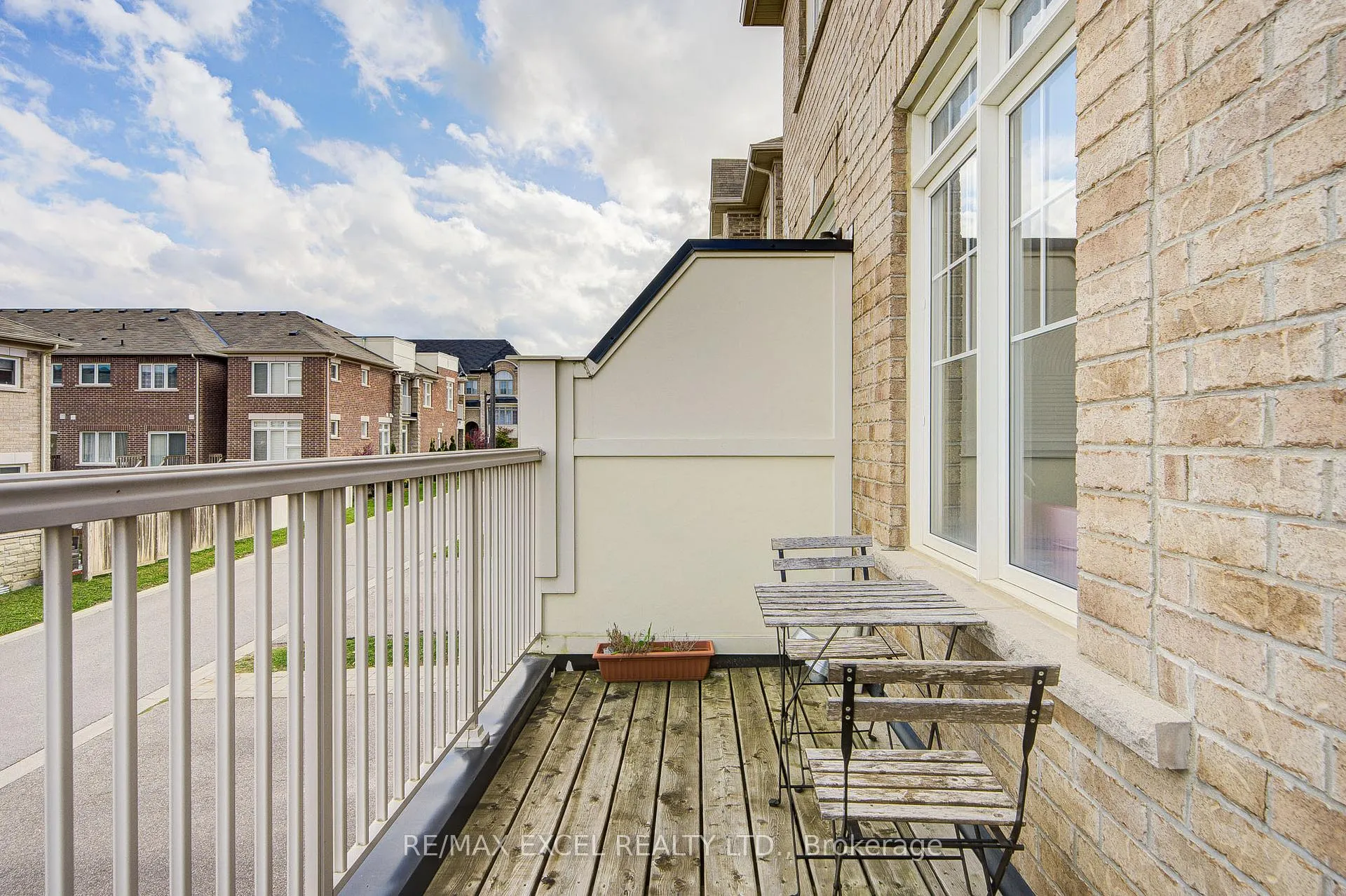 Photo 19 of 301 Delray Drive, Markham, Greensborough — HOMEH