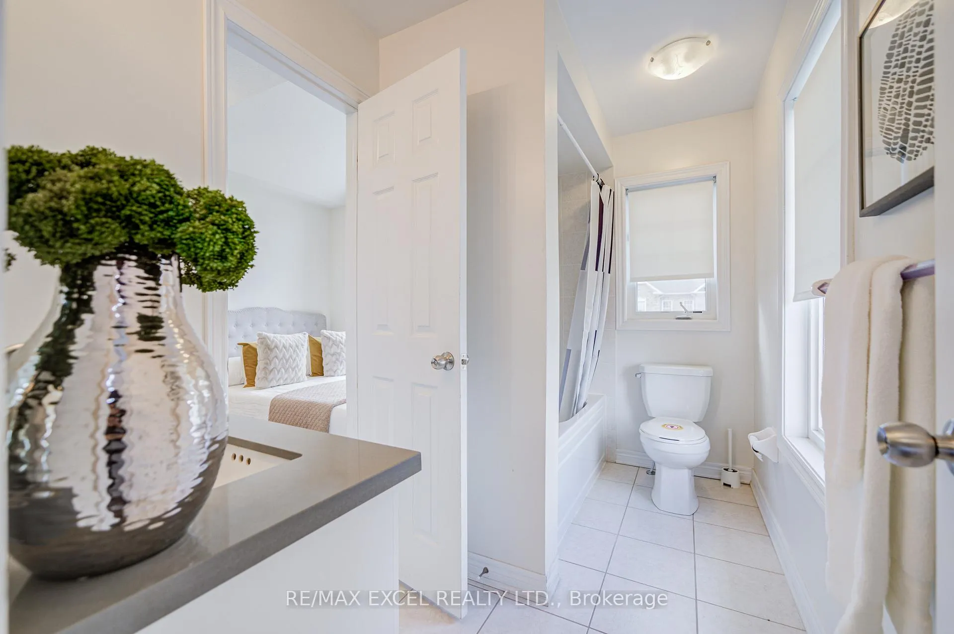 Photo 29 of 301 Delray Drive, Markham, Greensborough — HOMEH
