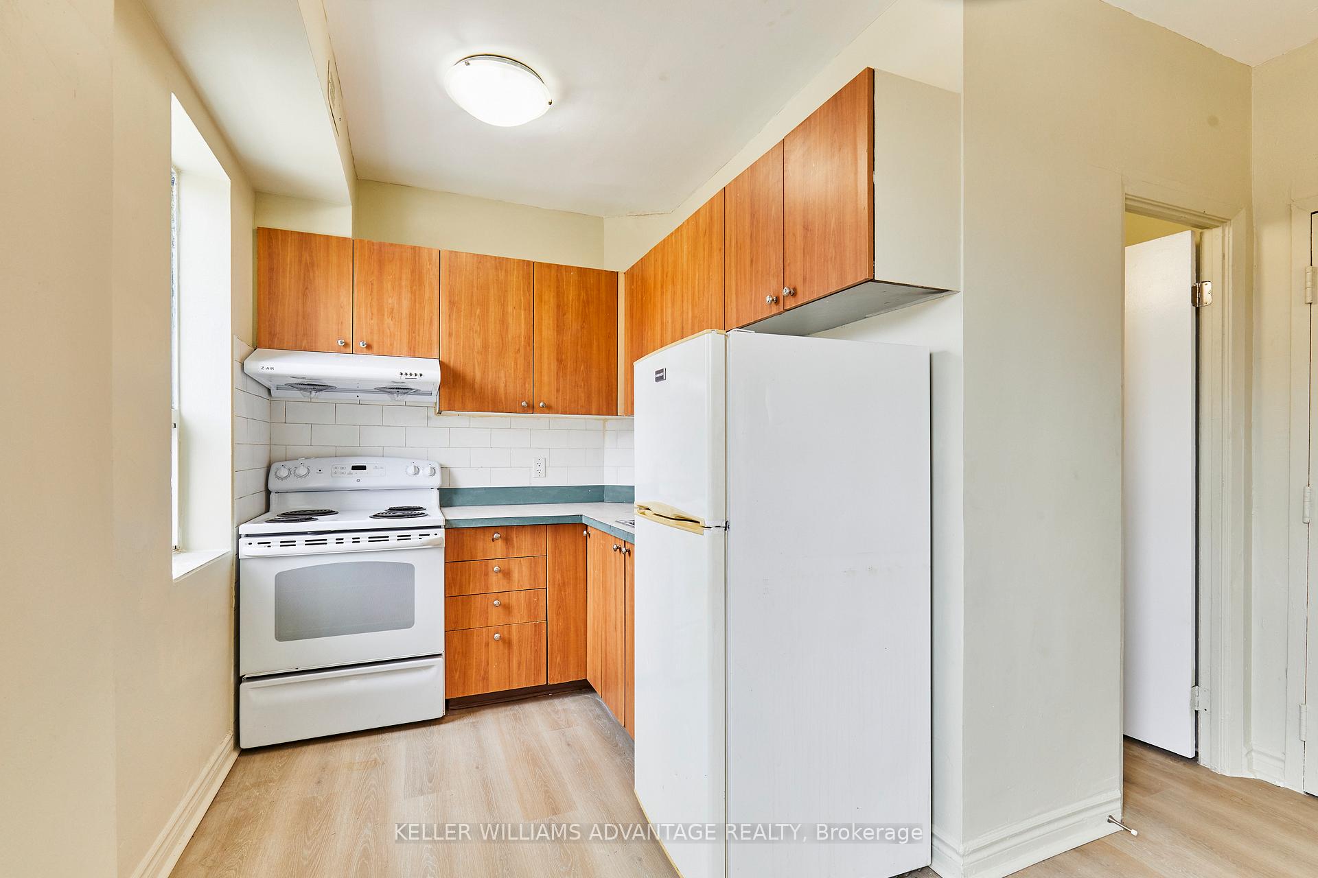Photo 22 of 280 Woodfield Road, Toronto, Greenwood-Coxwell — HOMEH