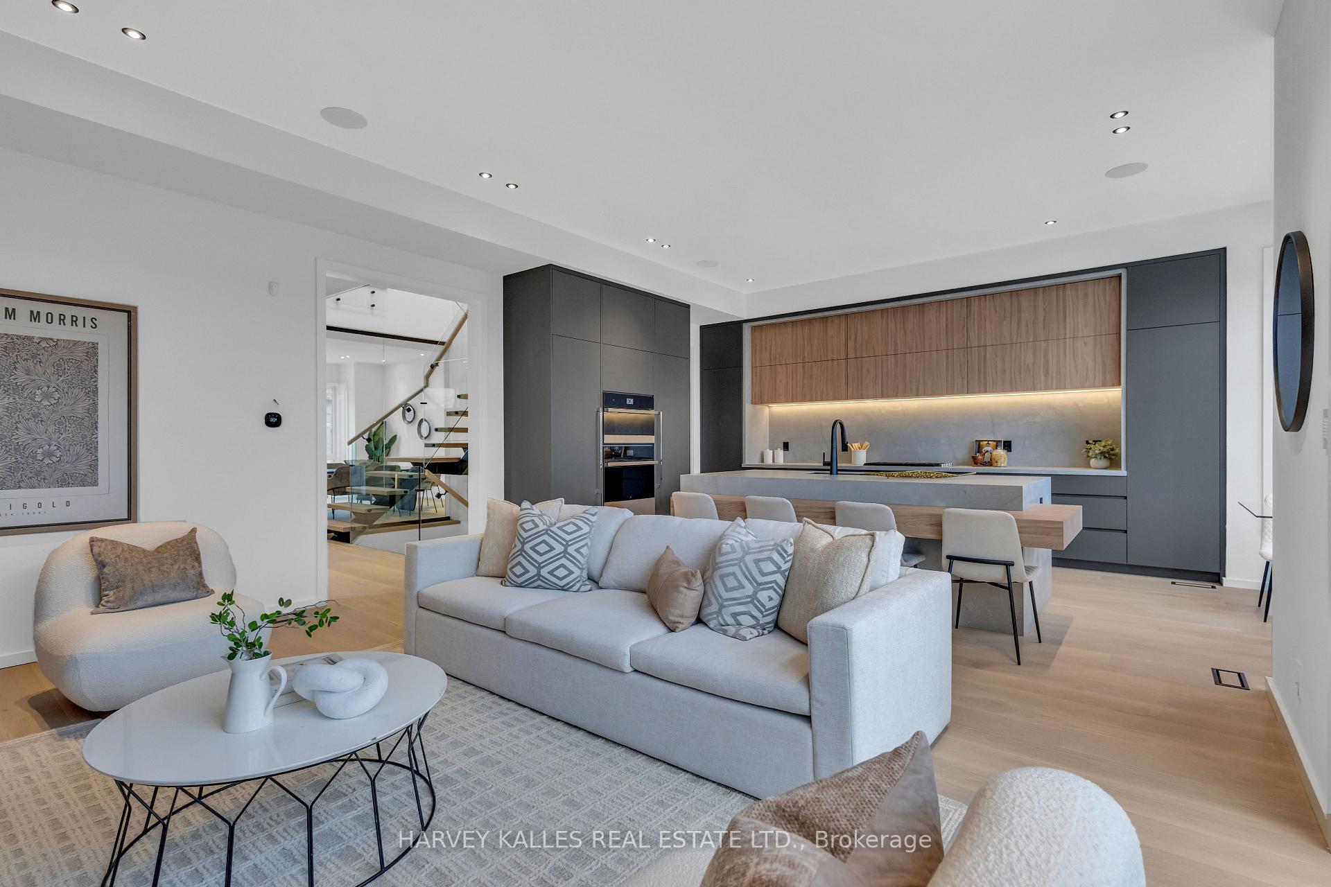 Photo 13 of 187 Roe Avenue, Toronto, Bedford Park-Nortown — HOMEH