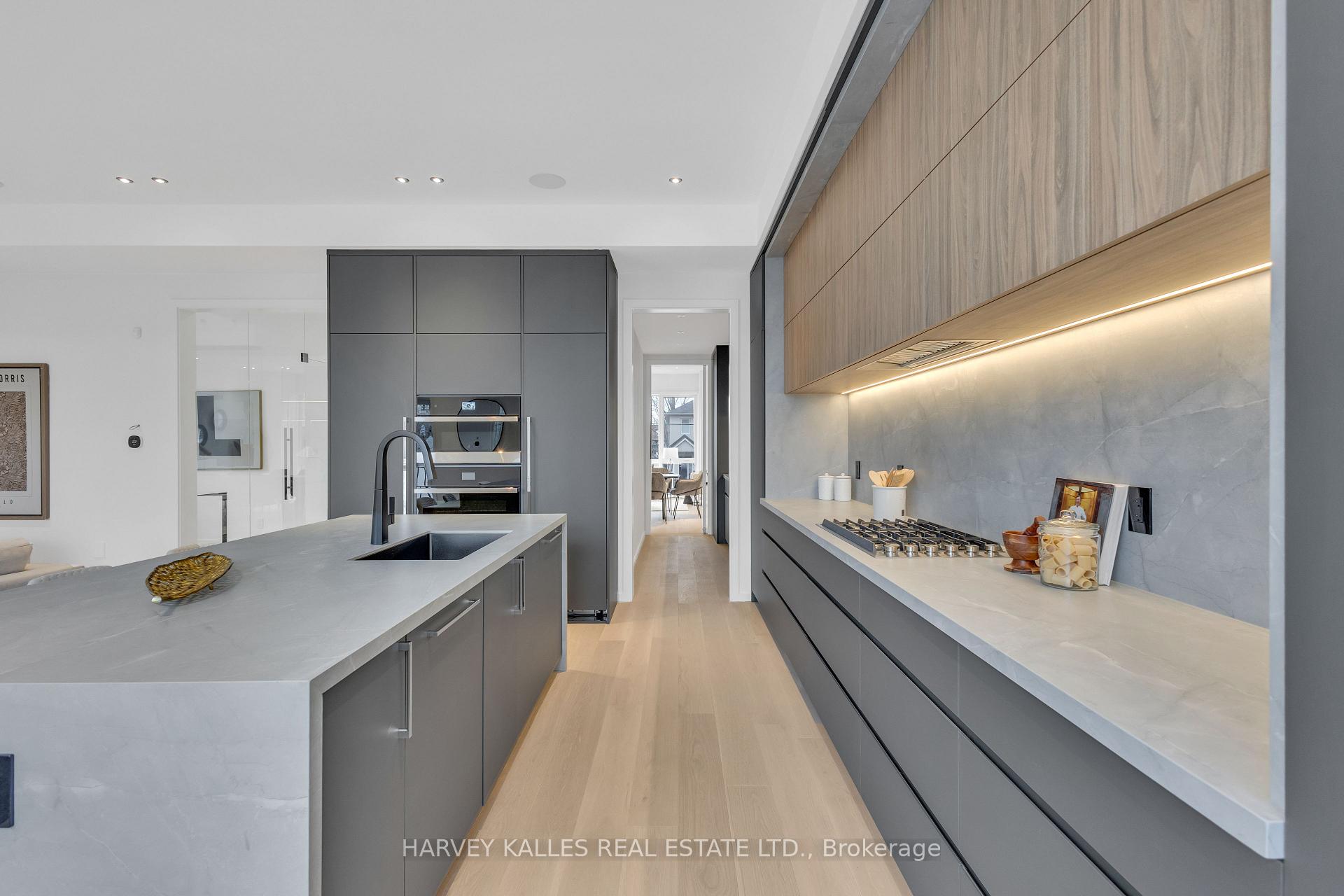 Photo 19 of 187 Roe Avenue, Toronto, Bedford Park-Nortown — HOMEH