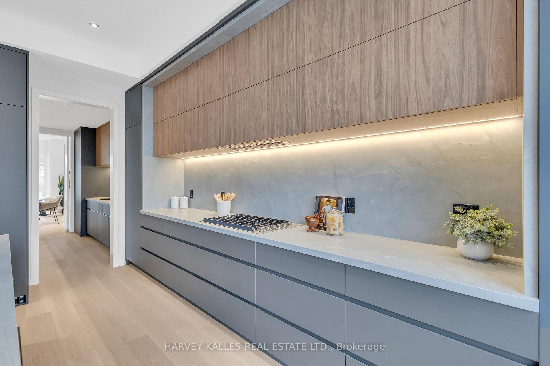 Photo 20 of 187 Roe Avenue, Toronto, Bedford Park-Nortown — HOMEH